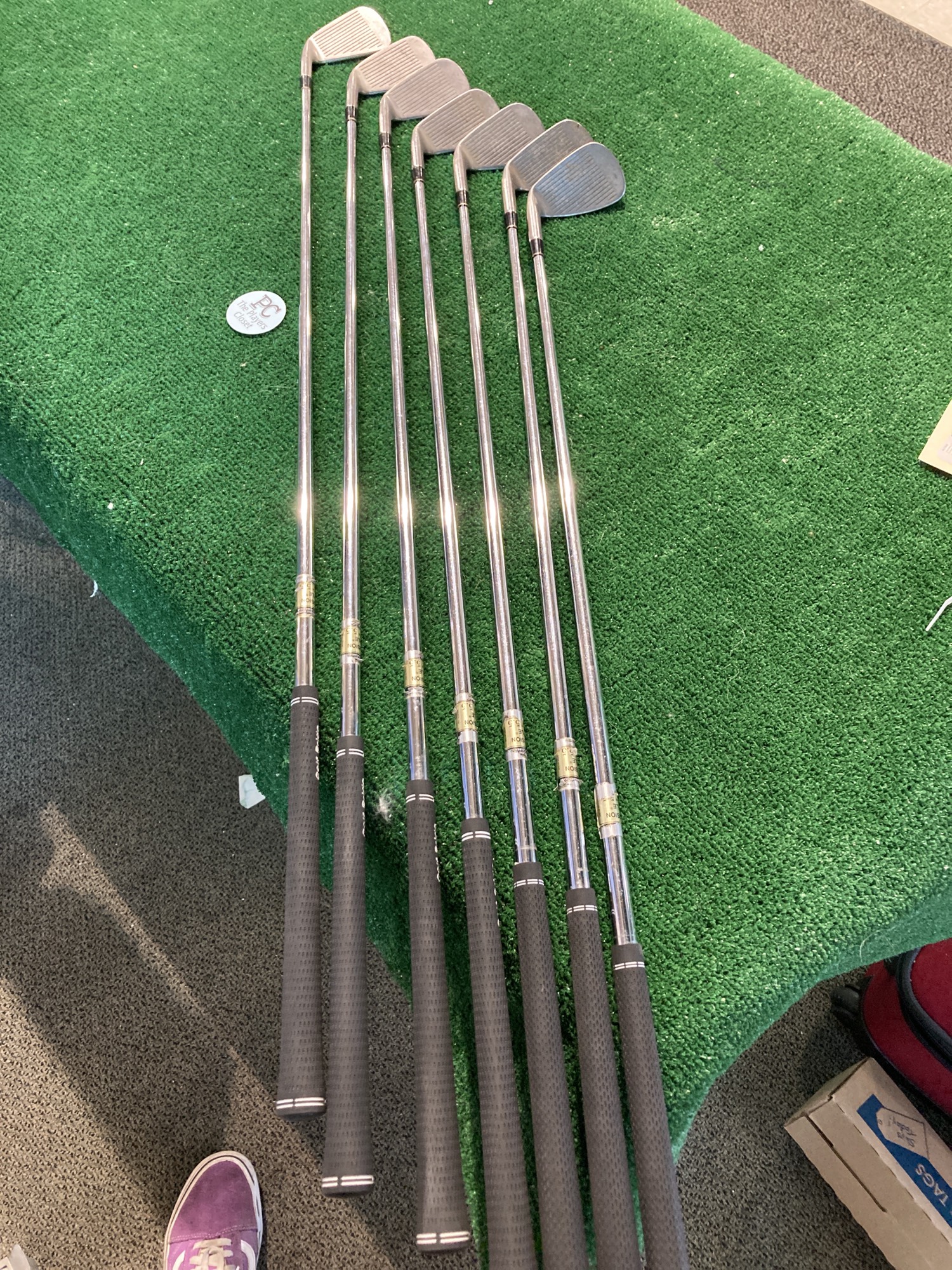 Used Men's Titleist DCI Right Iron Set Steel Clubs 49 and Pitching