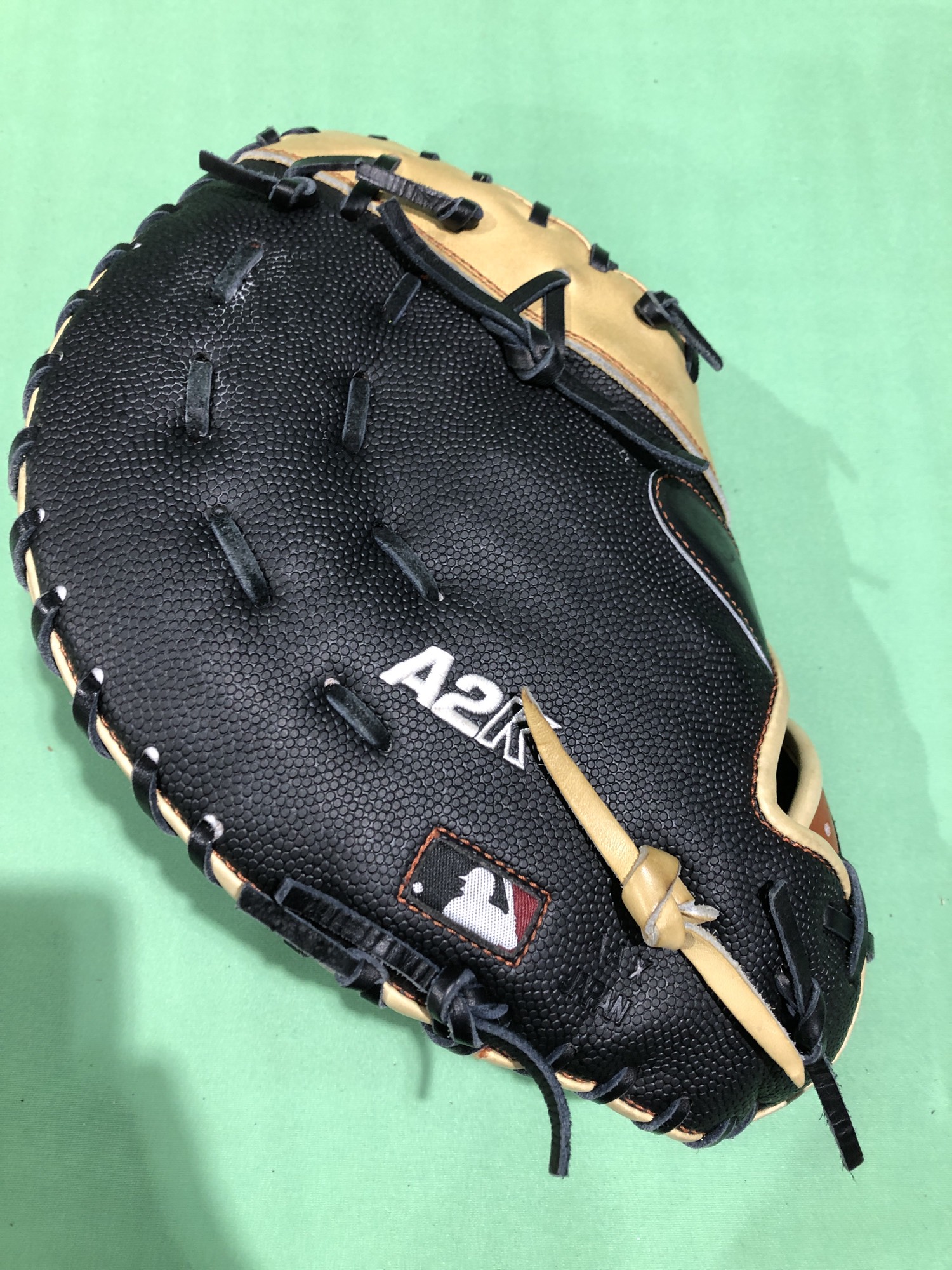 Used Wilson A2K RightHand Throw First Base Baseball Glove (12.5