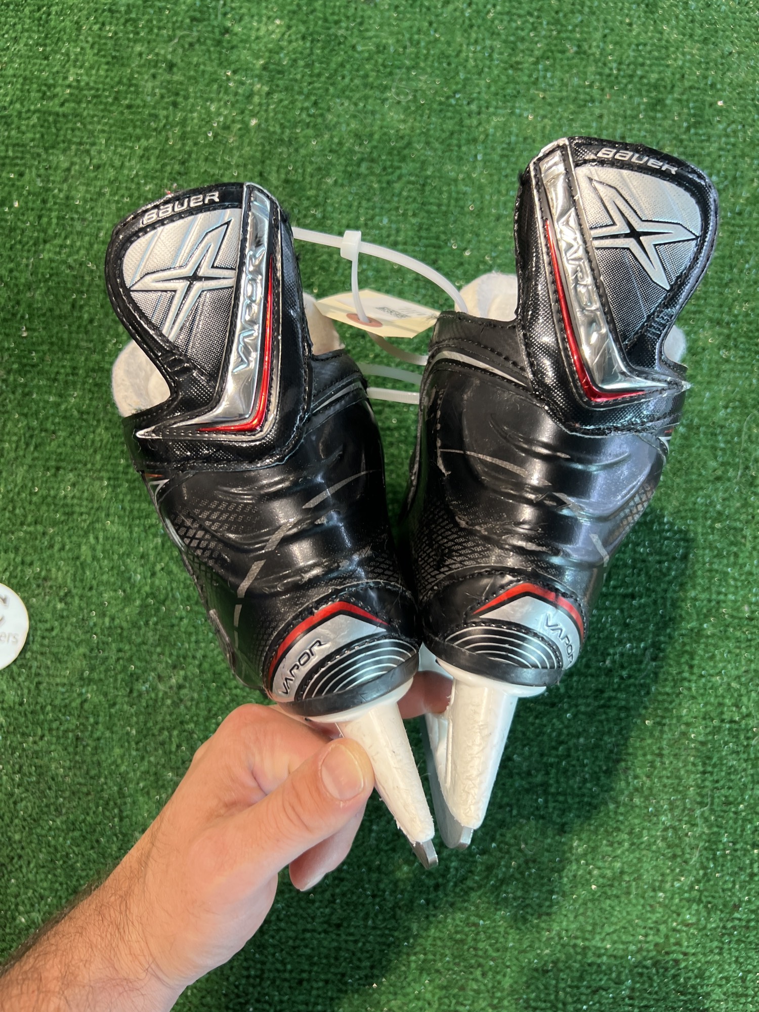 Youth Used Bauer Vapor X 500 Hockey Skates D&R (Regular) 11.5