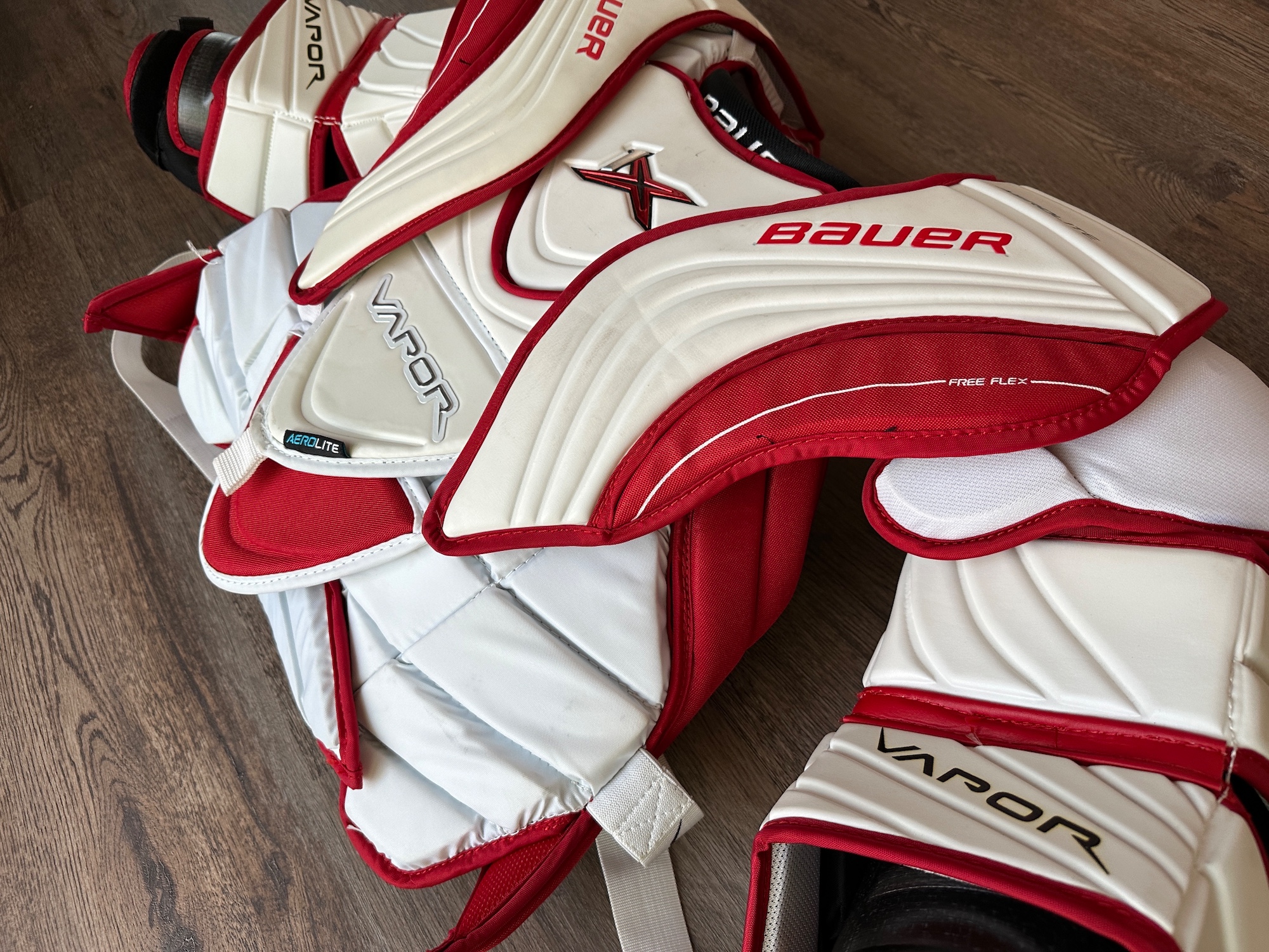 Used Small Bauer Vapor 1X Goalie Chest Protector SidelineSwap