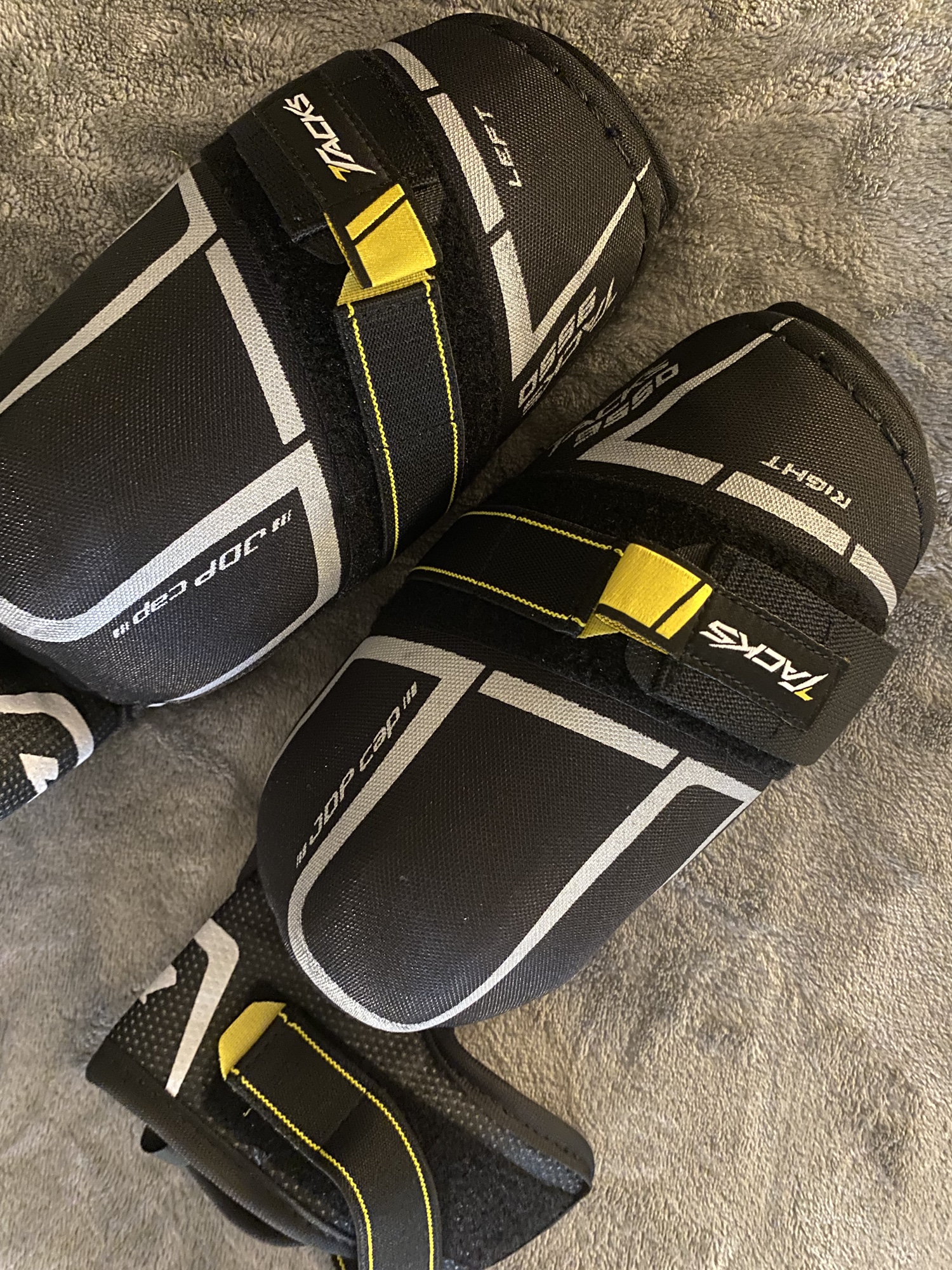 CCM Tacks 9550 Hockey Elbow Pads SidelineSwap