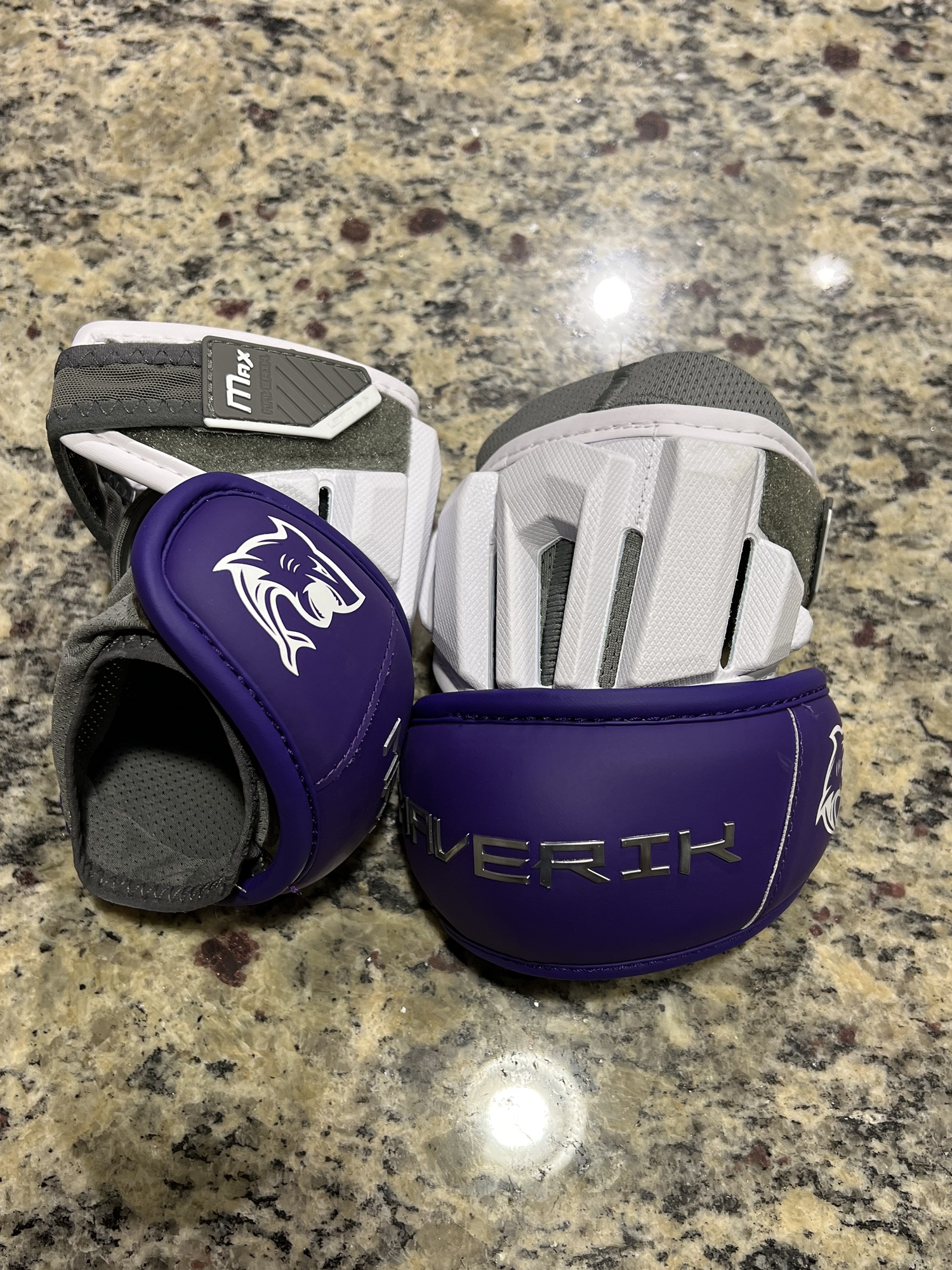 New HPU/High Point Maverik Max Elbow Pads SidelineSwap