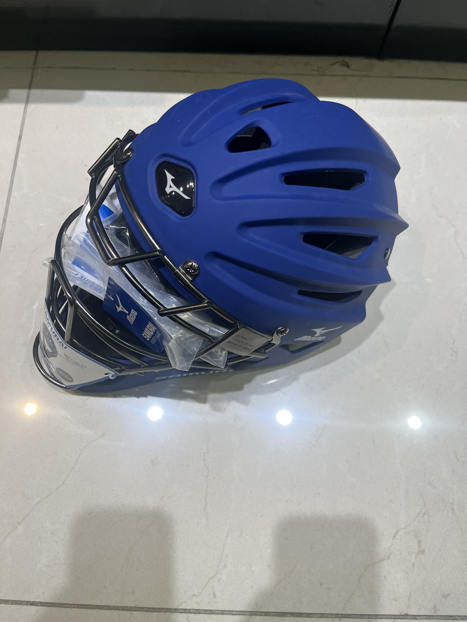 New Mizuno Women’s Royal Blue Samurai Fastpitch Catchers Helmet