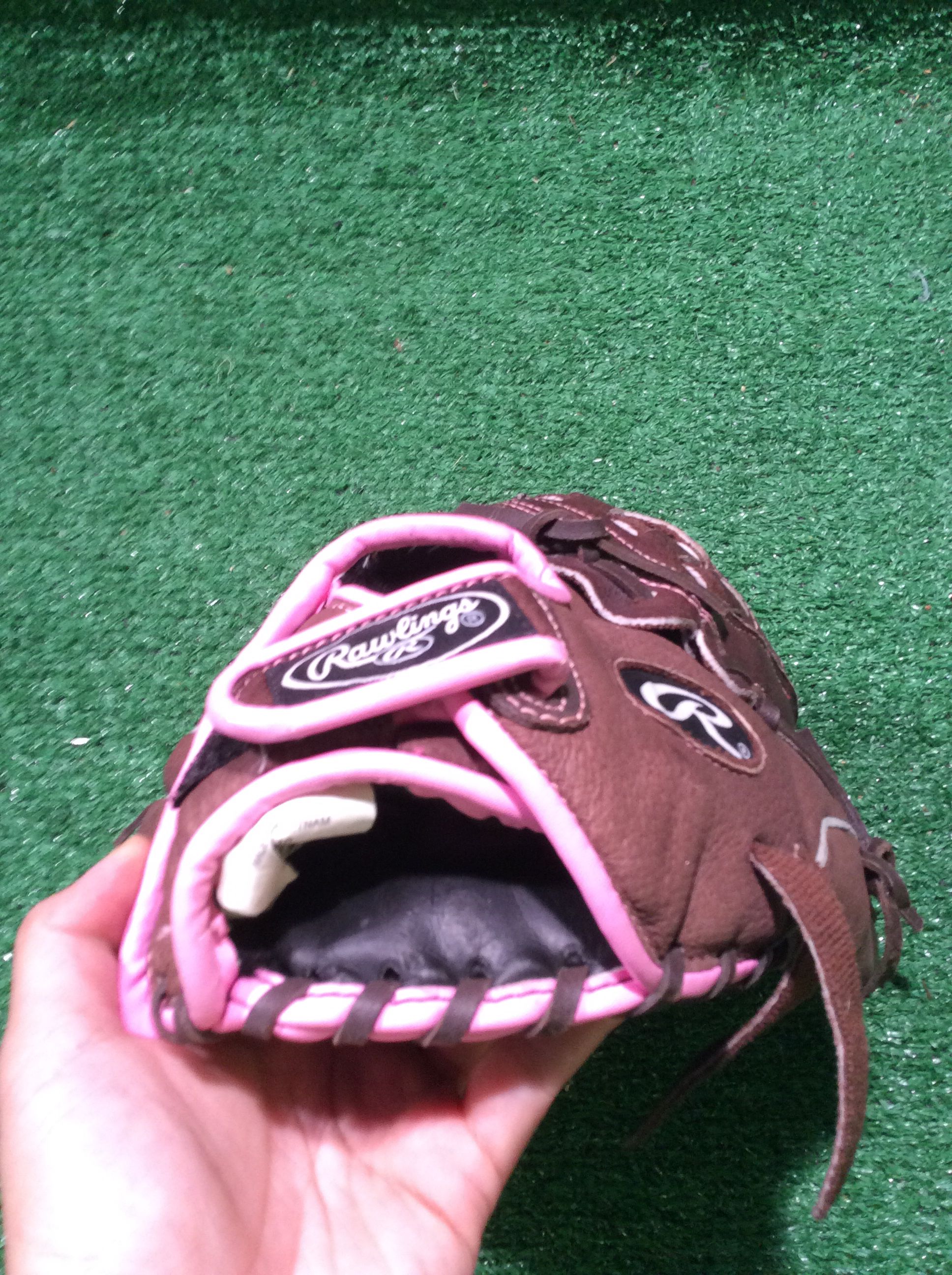 Rawlings FP110 11" Softball Glove (RHT) SidelineSwap