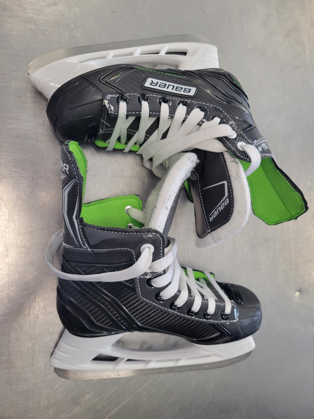 Used Bauer Xls Junior 02 Ice Hockey Skates SidelineSwap