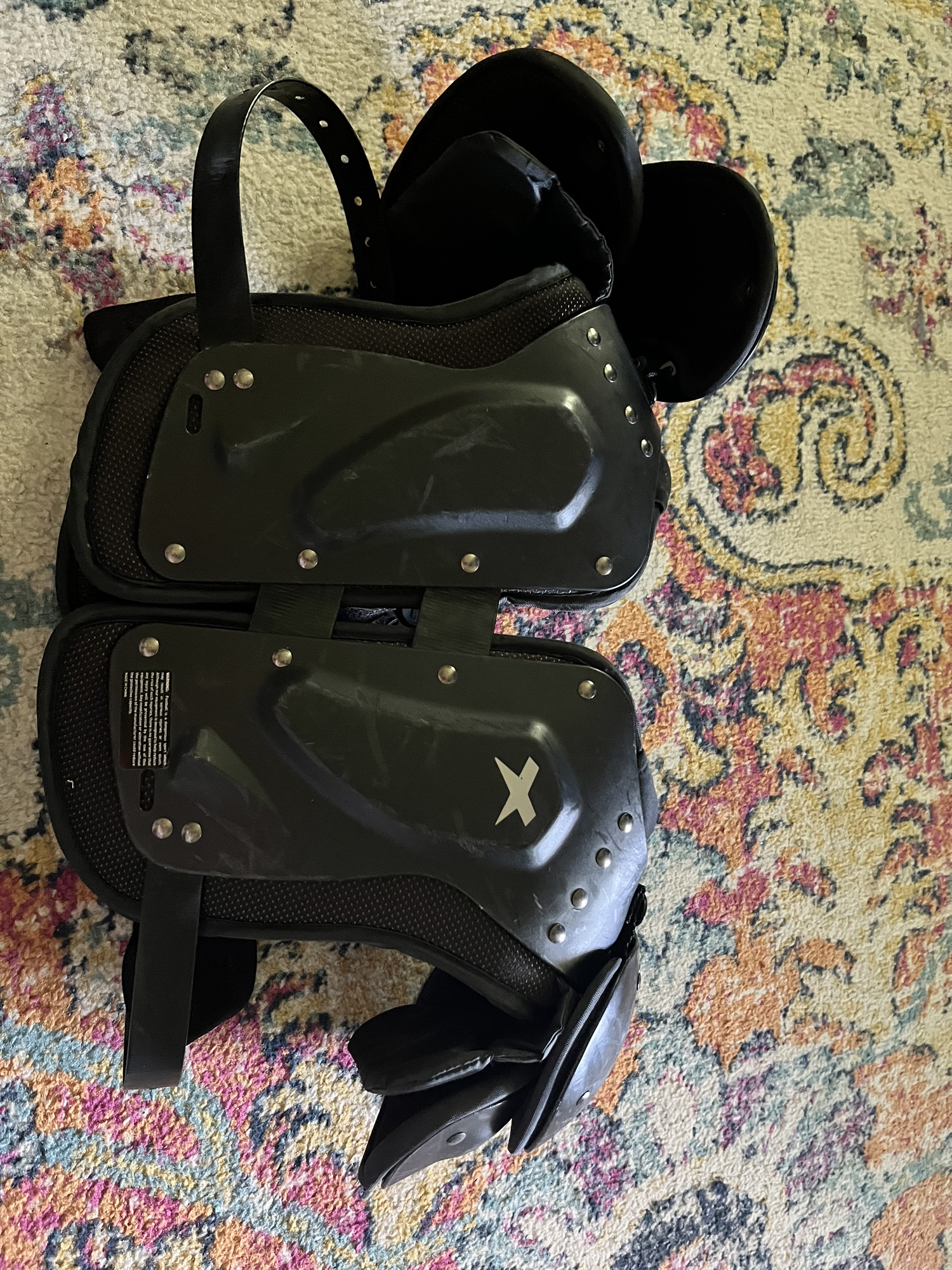 Youth Medium Xenith Xflexion flyte Shoulder Pads SidelineSwap