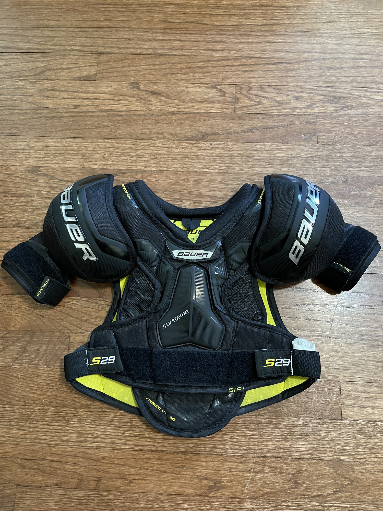 Bauer Supreme S29 Shoulder Pads Junior Small SidelineSwap
