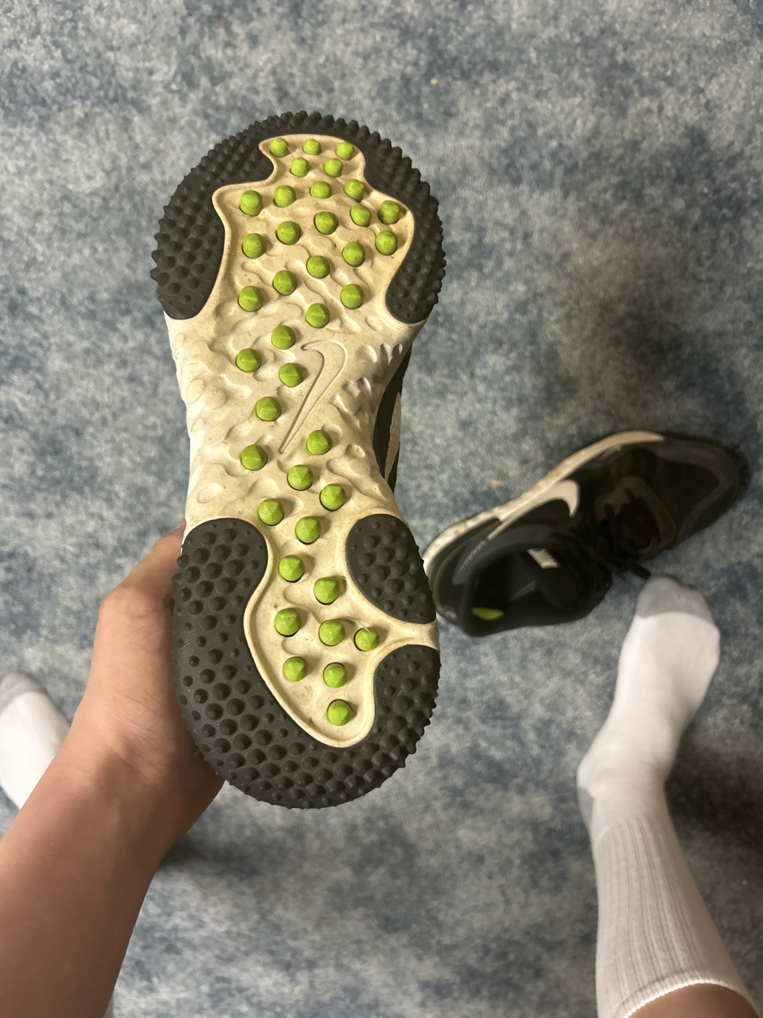 active nike turf shoes