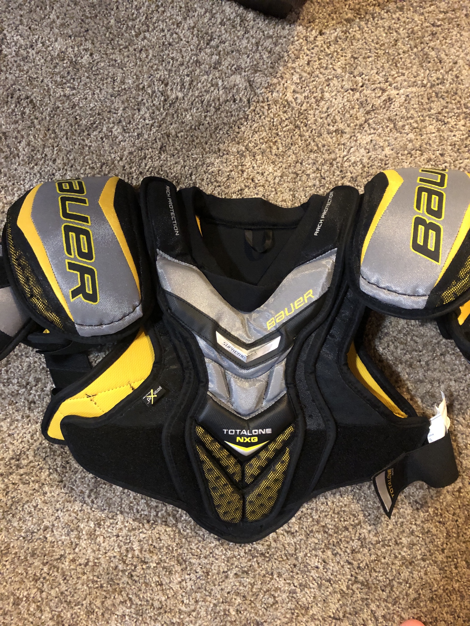 New Small Bauer Supreme TotalOne NXG Shoulder Pads SidelineSwap