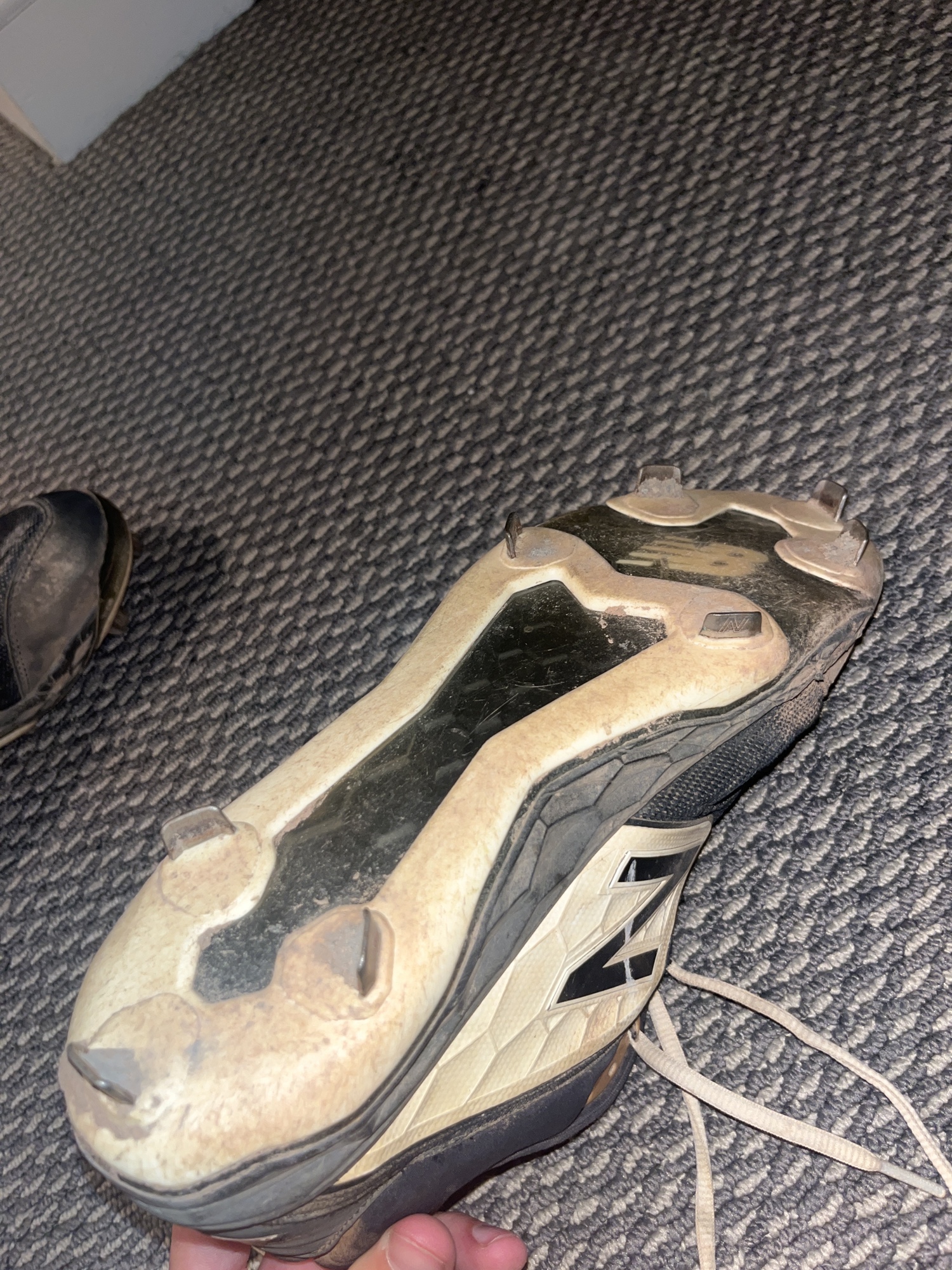 customize new balance metal cleats