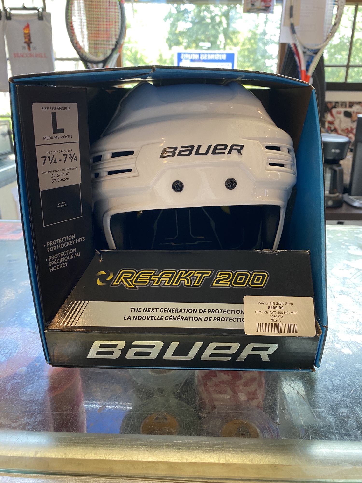 New Large Bauer ReAkt 200 Helmet HECC Expiration 10/23 SidelineSwap