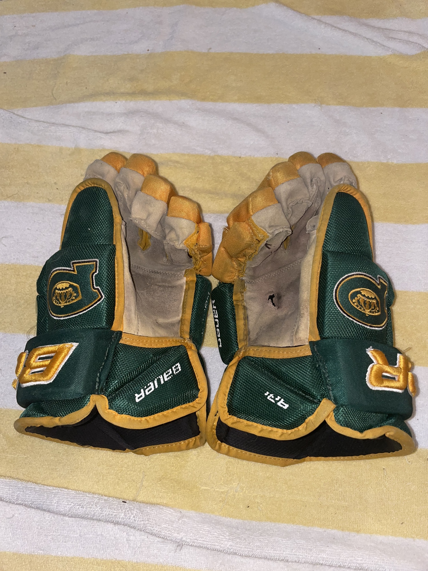 BCHL Bauer 14" Gloves Used For Half Season SidelineSwap