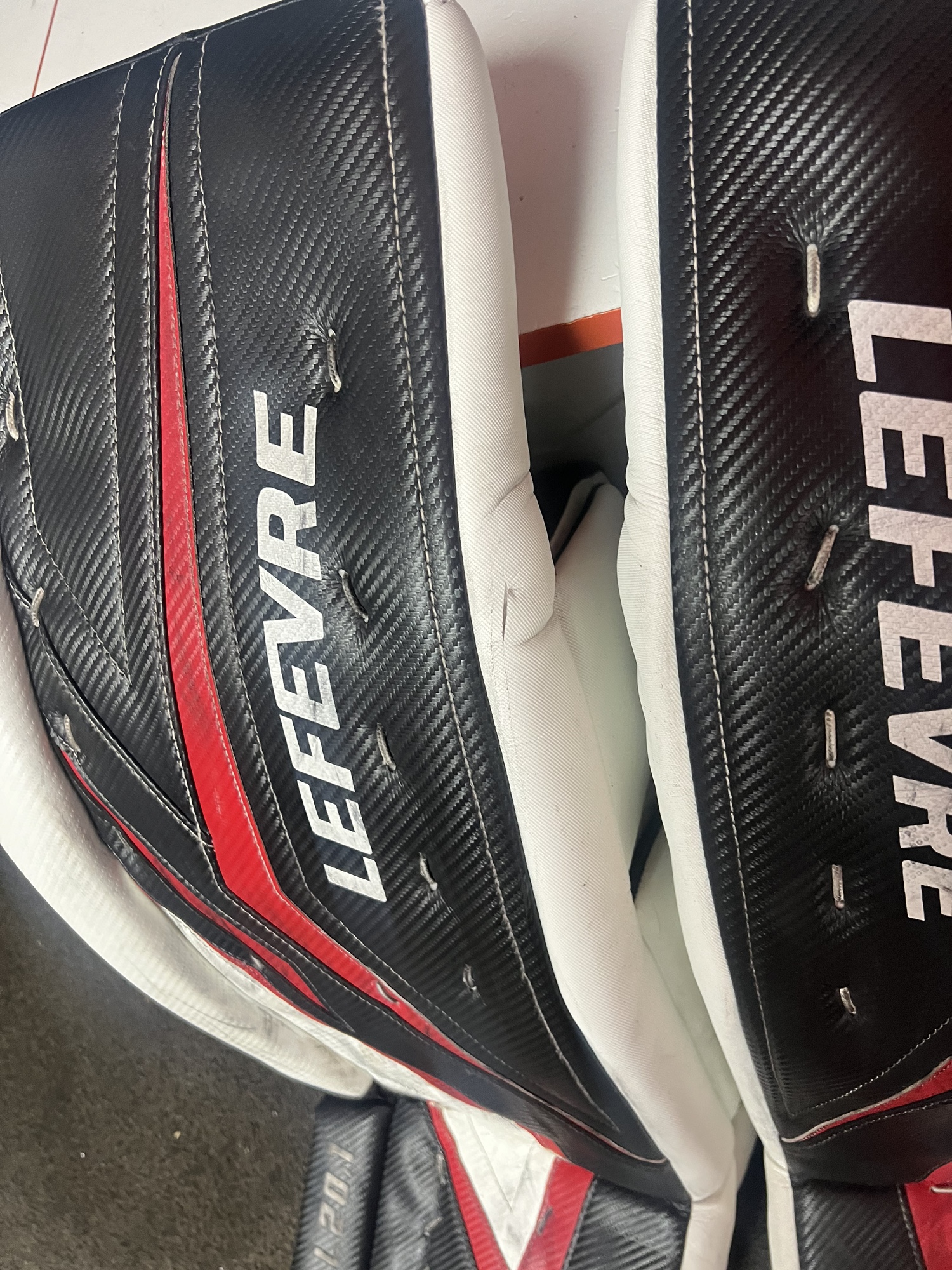 True/Lefevre Goalie Full Set 32+2 SidelineSwap