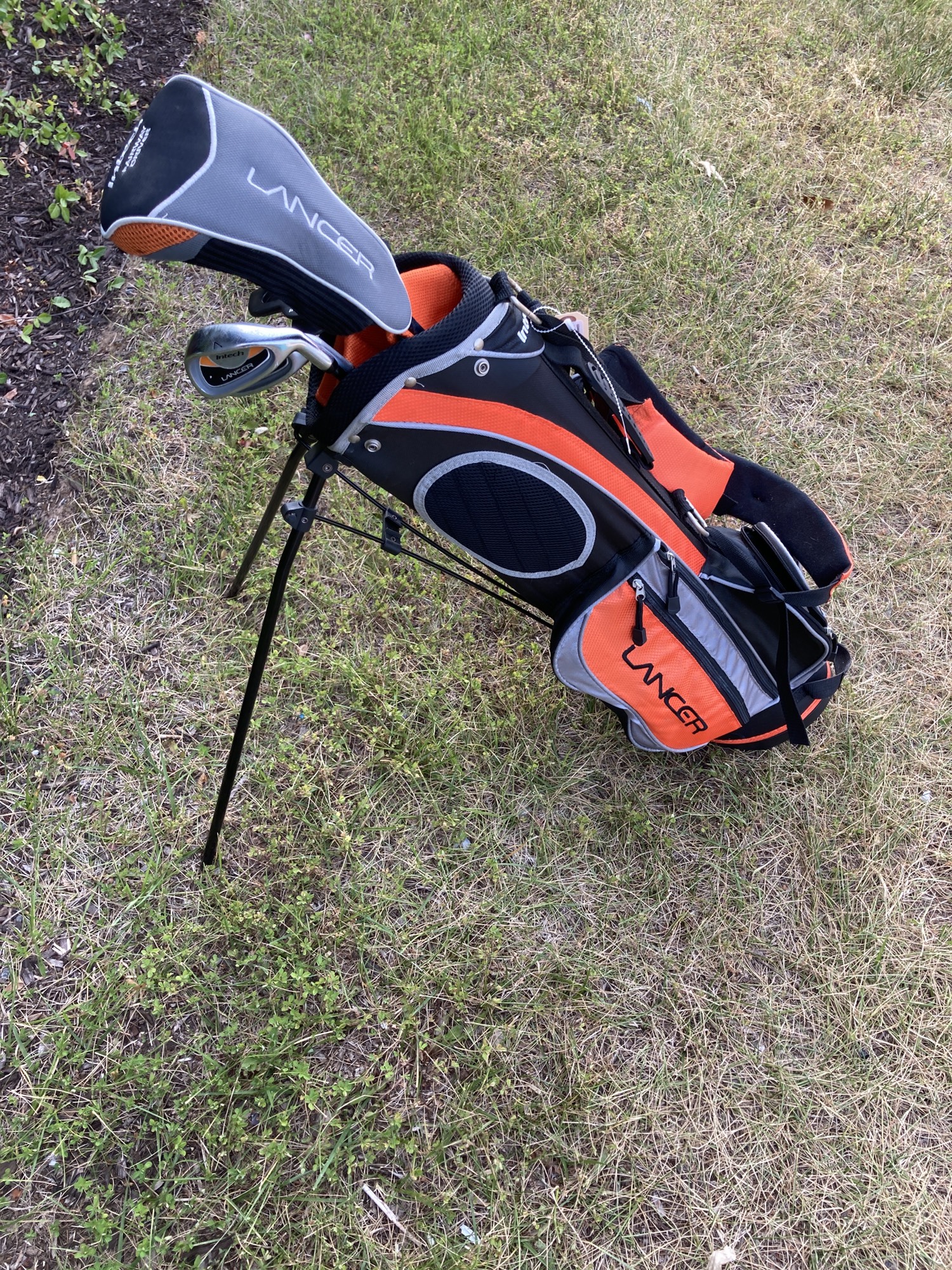 Used Junior Intech Lancer Right Clubs Set SidelineSwap