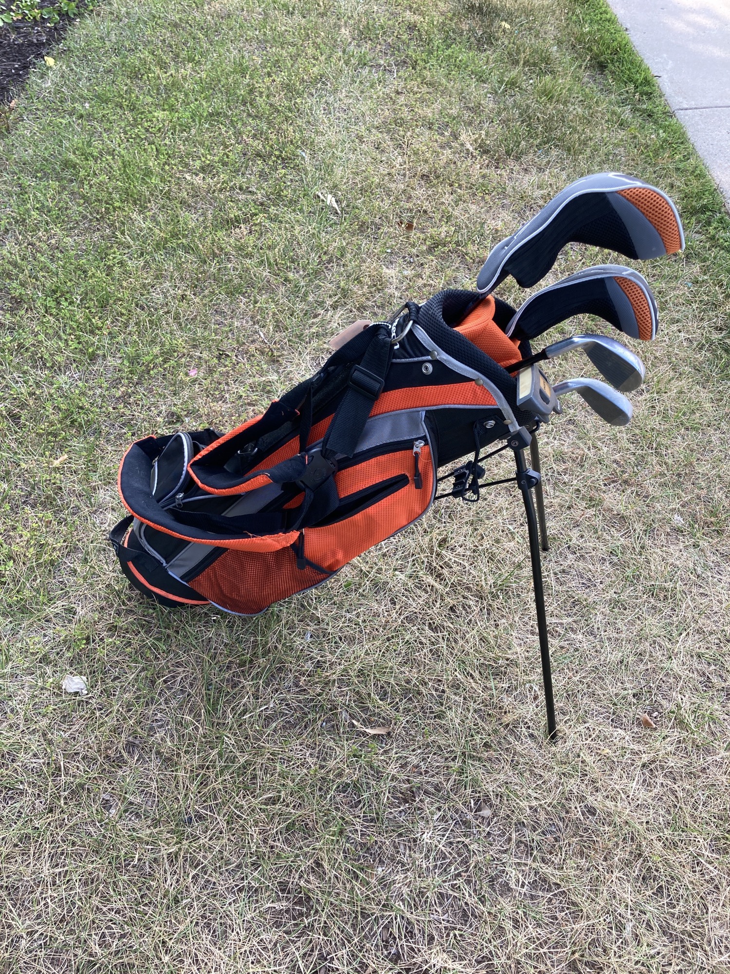 Used Junior Intech Lancer Right Clubs Set SidelineSwap