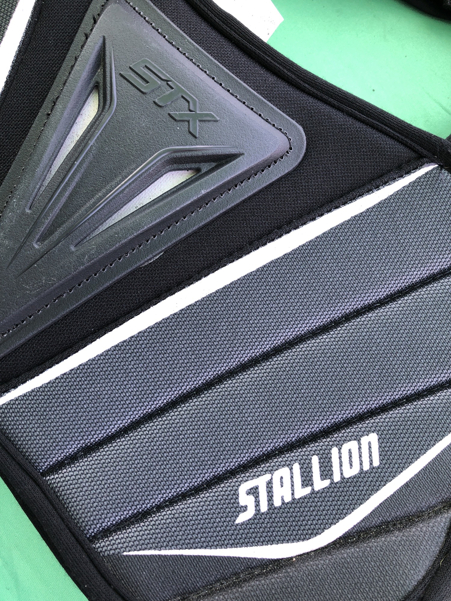 Used Medium STX Stallion 200 Rib Pads SidelineSwap