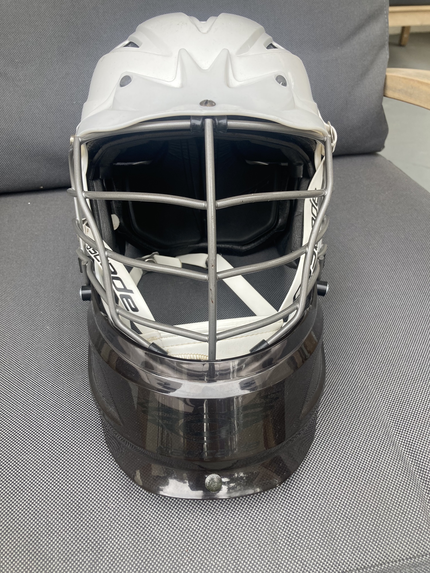 Goalie Cascade CPVR Helmet SidelineSwap