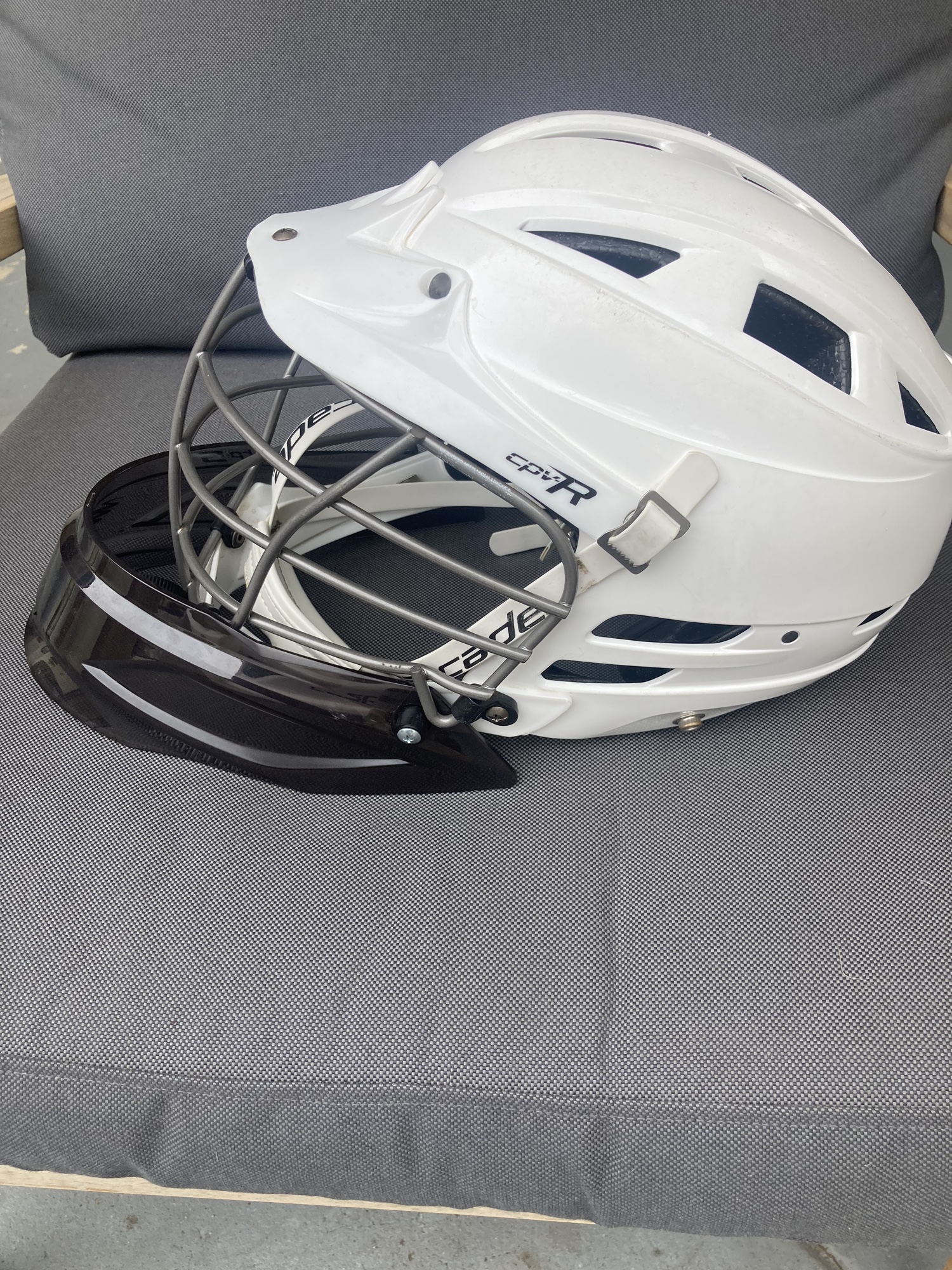 Goalie Cascade CPVR Helmet SidelineSwap