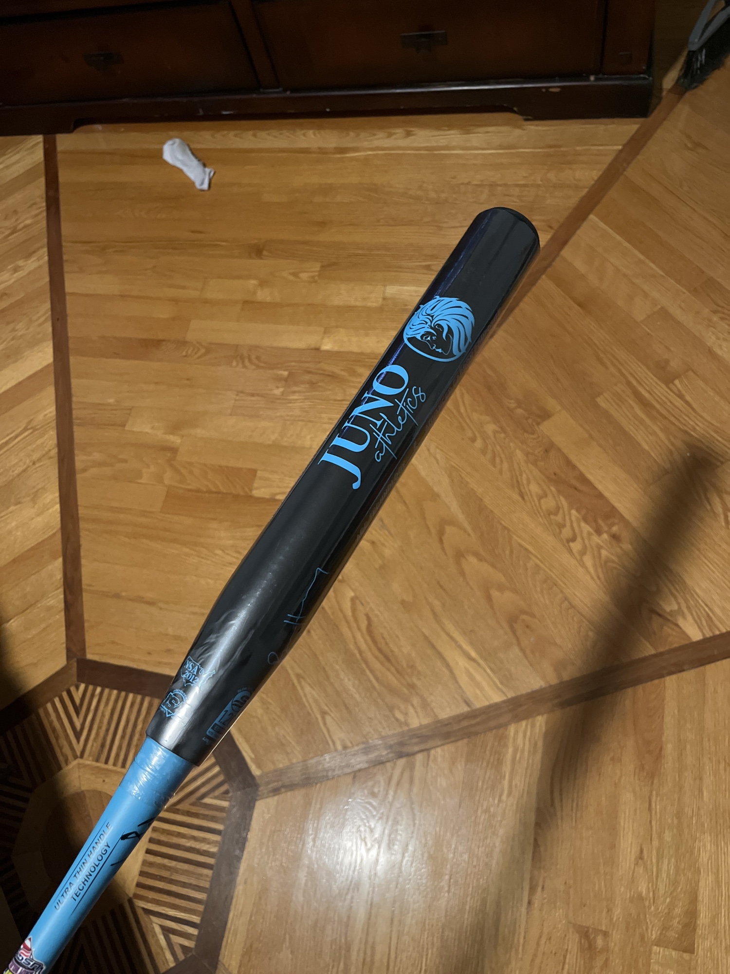 Harvey juno softball Bat SidelineSwap