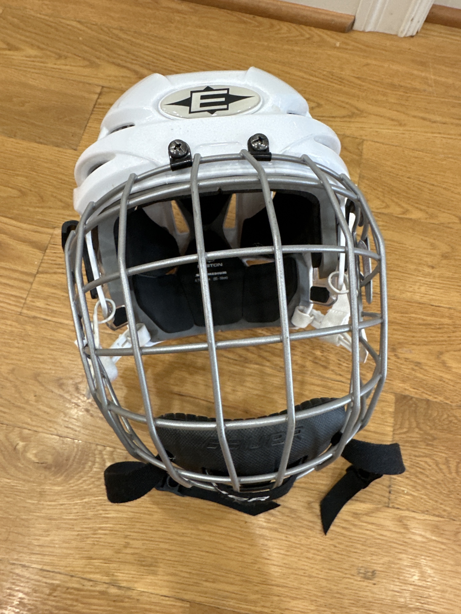 Used Medium Easton S9 Helmet With Bauer Cage SidelineSwap