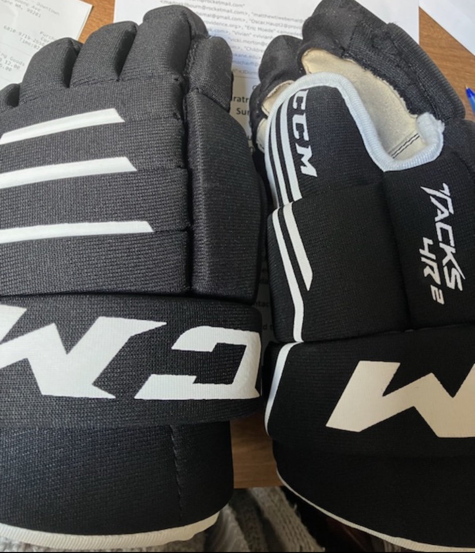 Ccm Tacks 4R2 13" Hockey Gloves Jr. Black & White SidelineSwap