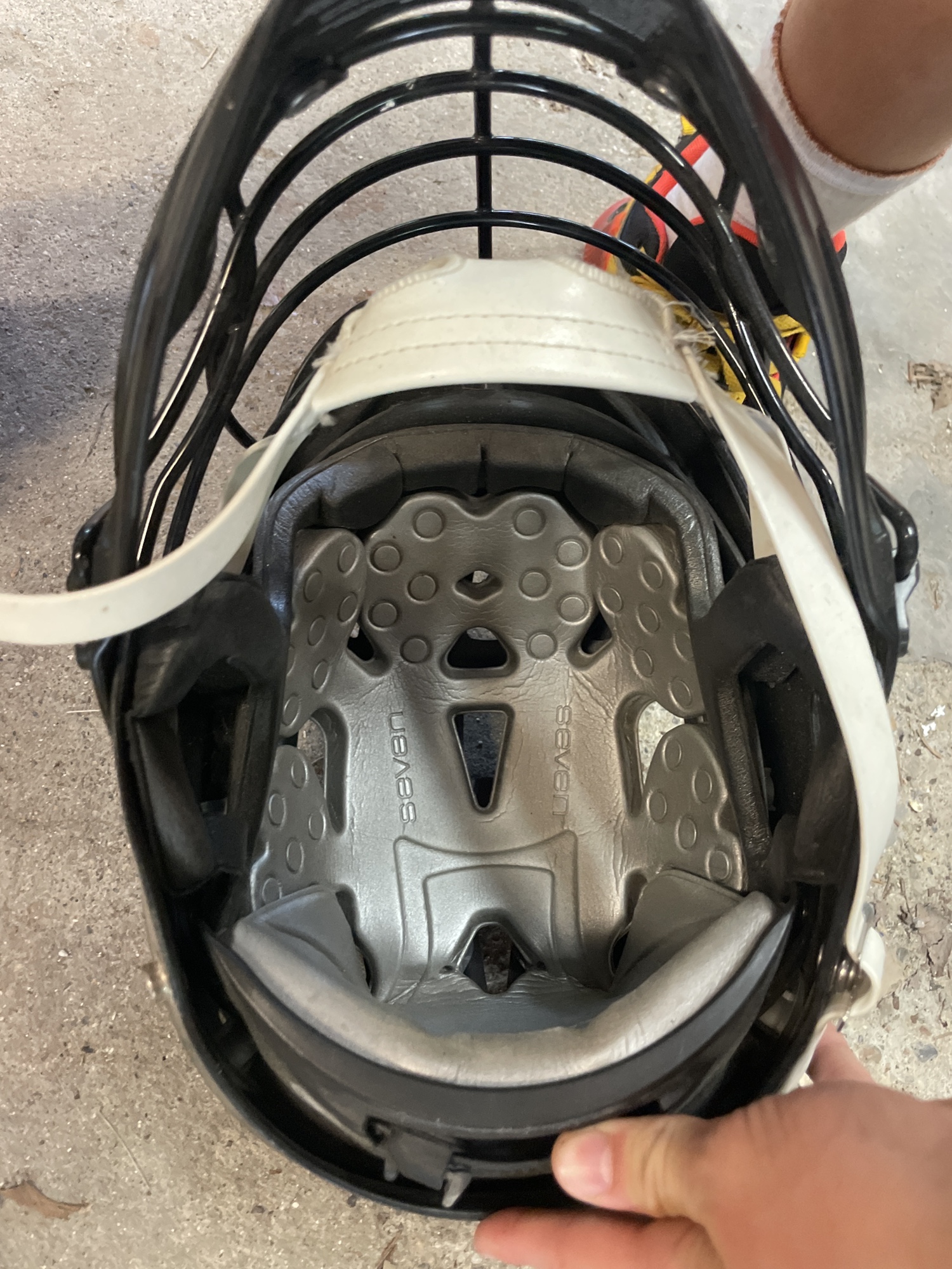 Used Cascade Cpxr Goalie Helmet SidelineSwap