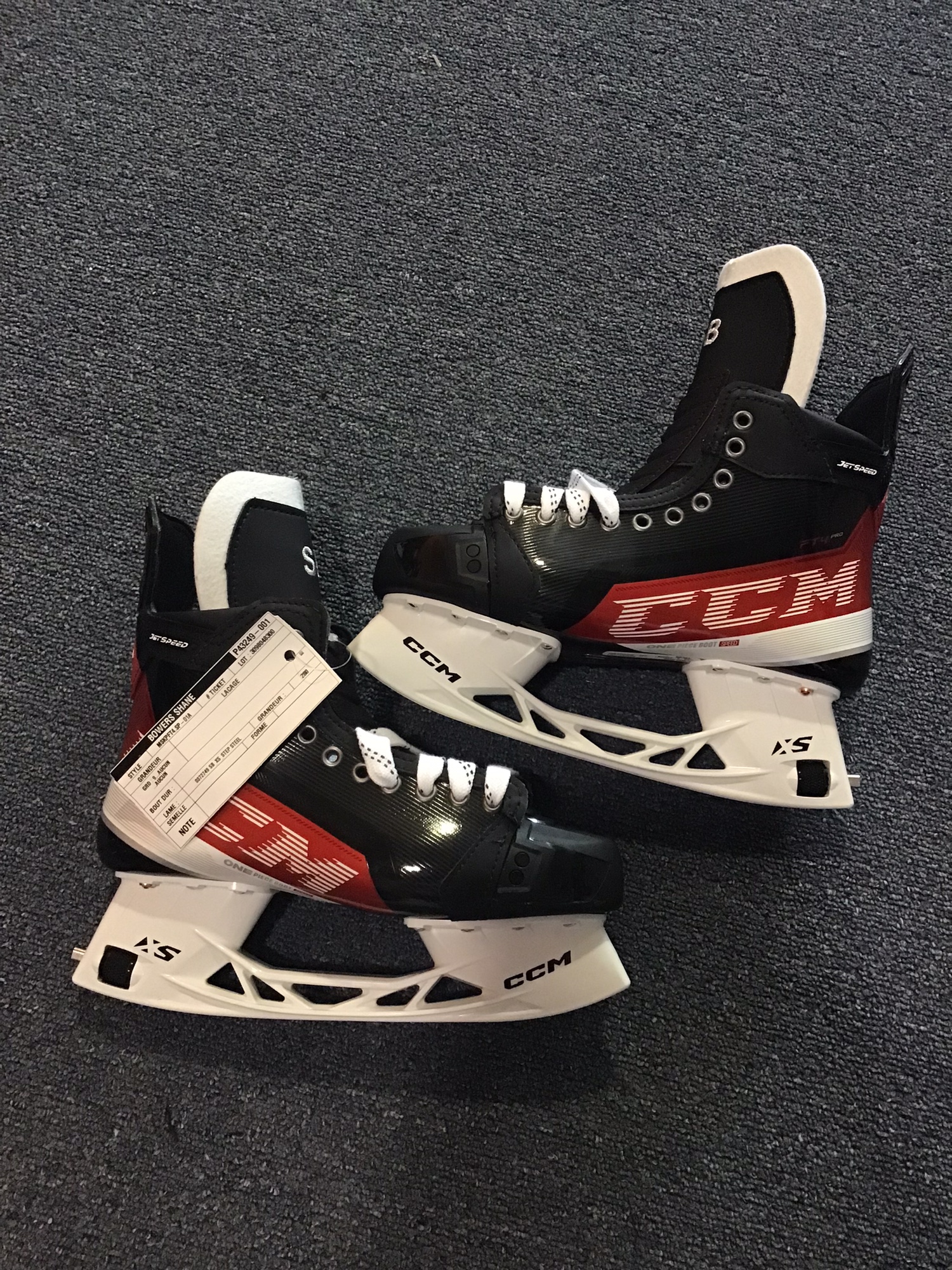 New Pro Stock CCM Jetspeed FT4 PRO Skates Senior 9 | SidelineSwap