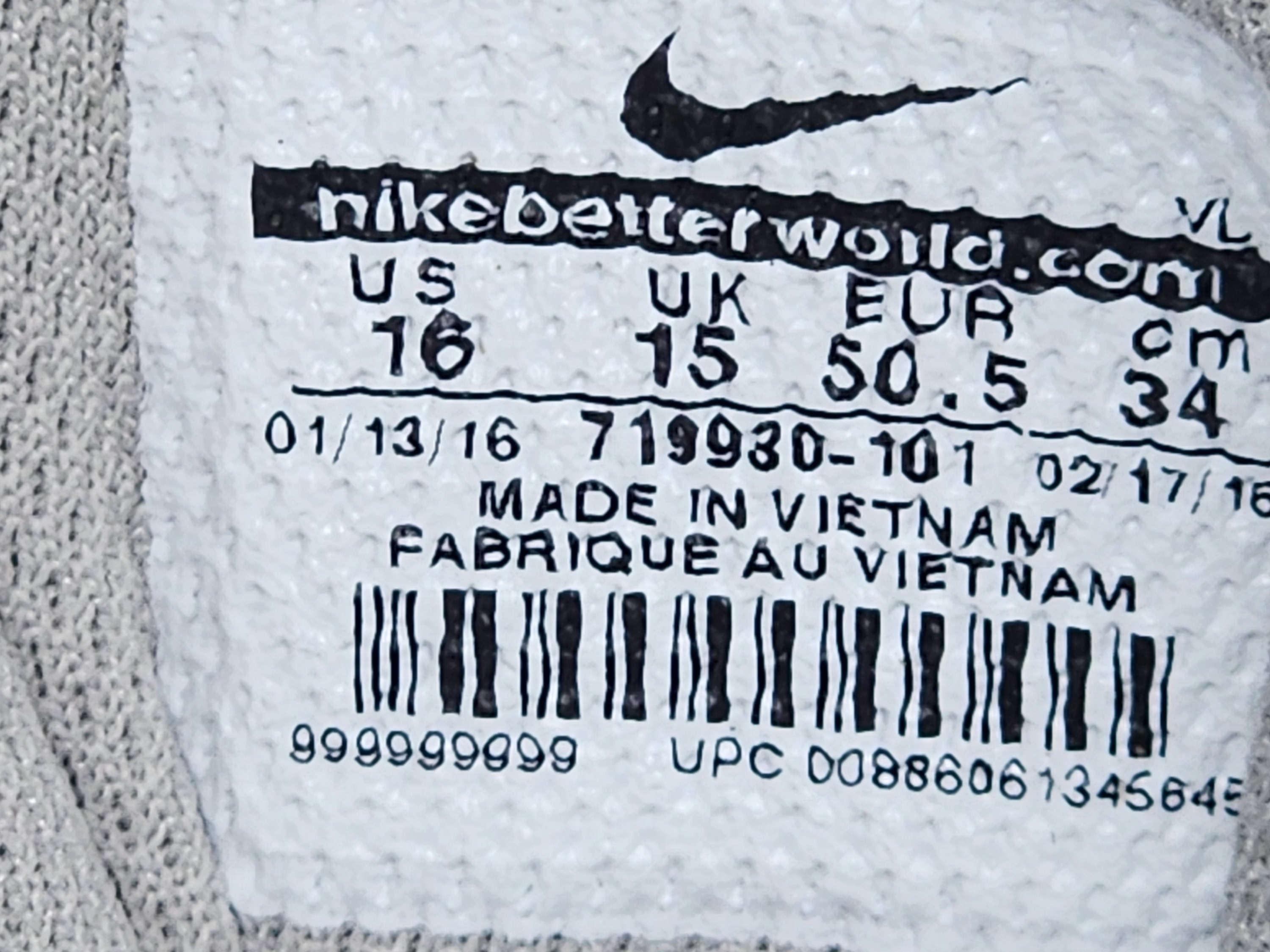 New Men's Size Men's 16 Molded Cleats Nike Low Top ALPHA (No Box