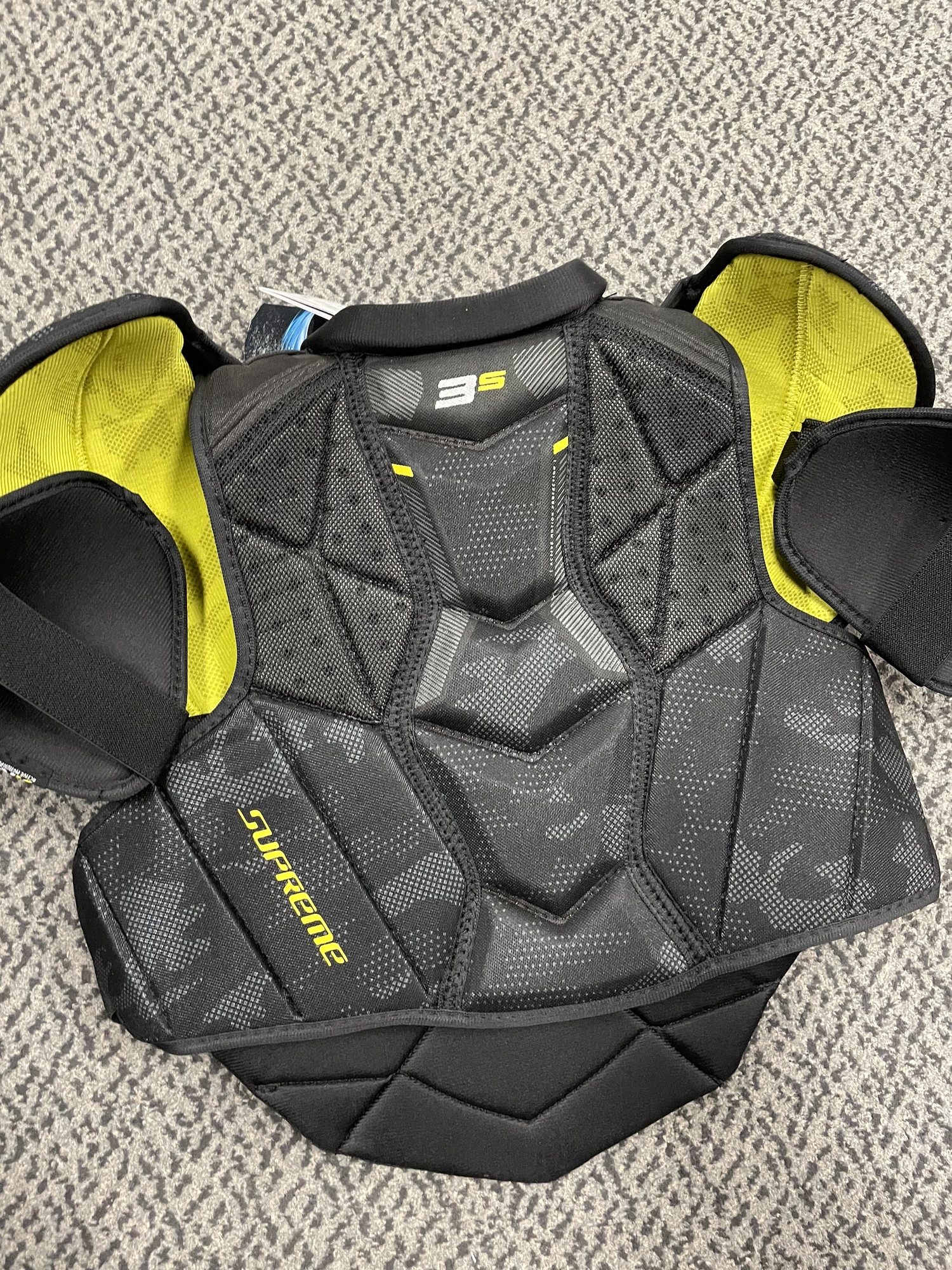 Bauer Supreme 3S Intermediate Large Shoulder Pads SidelineSwap