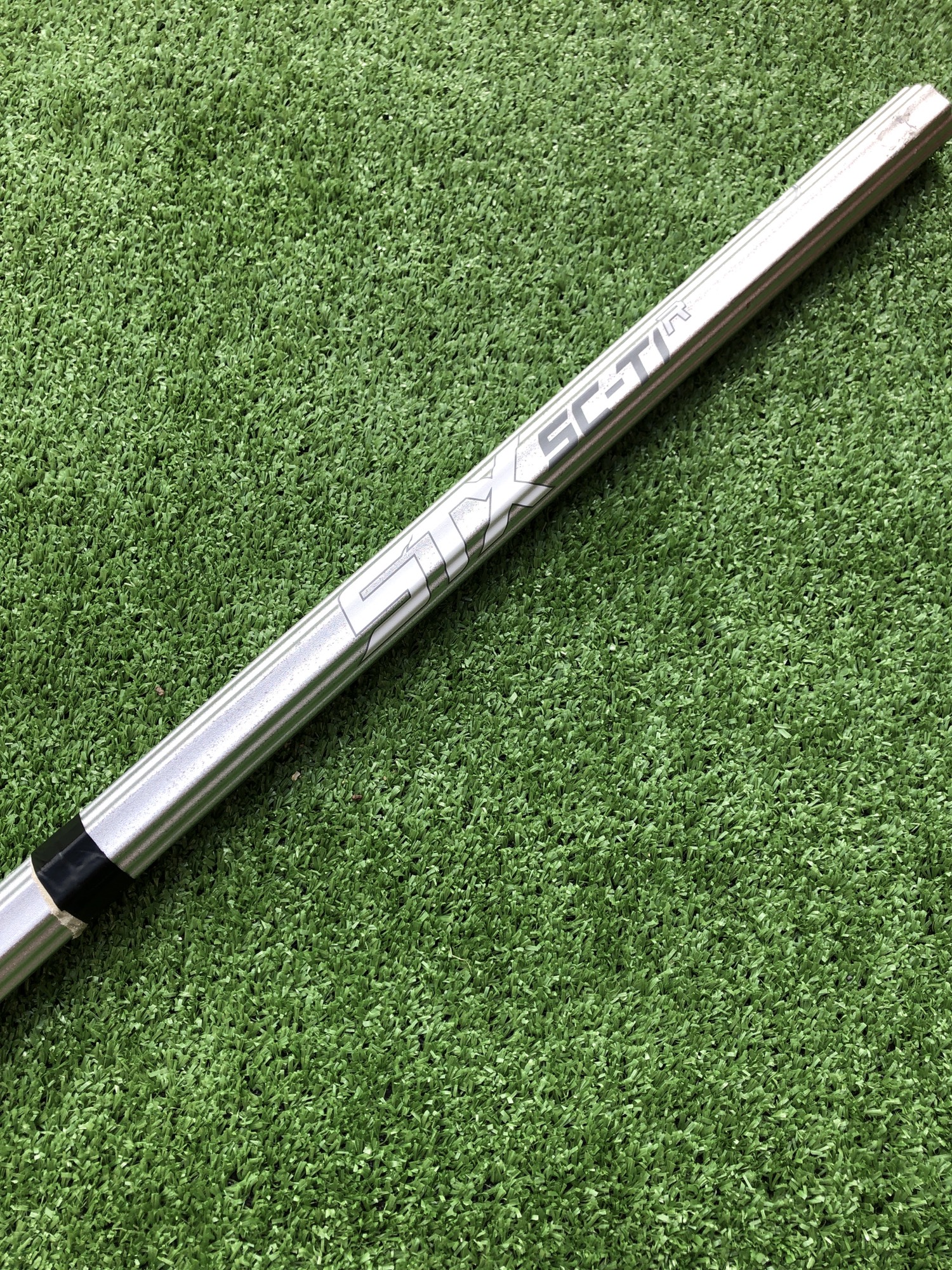 Used STX SCTI R Lacrosse Shaft SidelineSwap