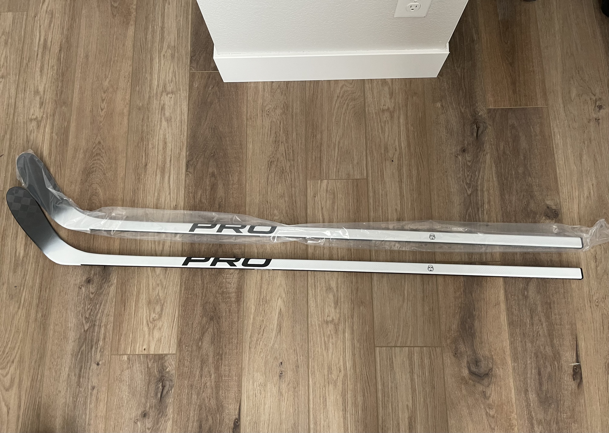 2 Pack NEW PRO 70 Flex Senior Right Handed Kovalchuk Curve Hockey