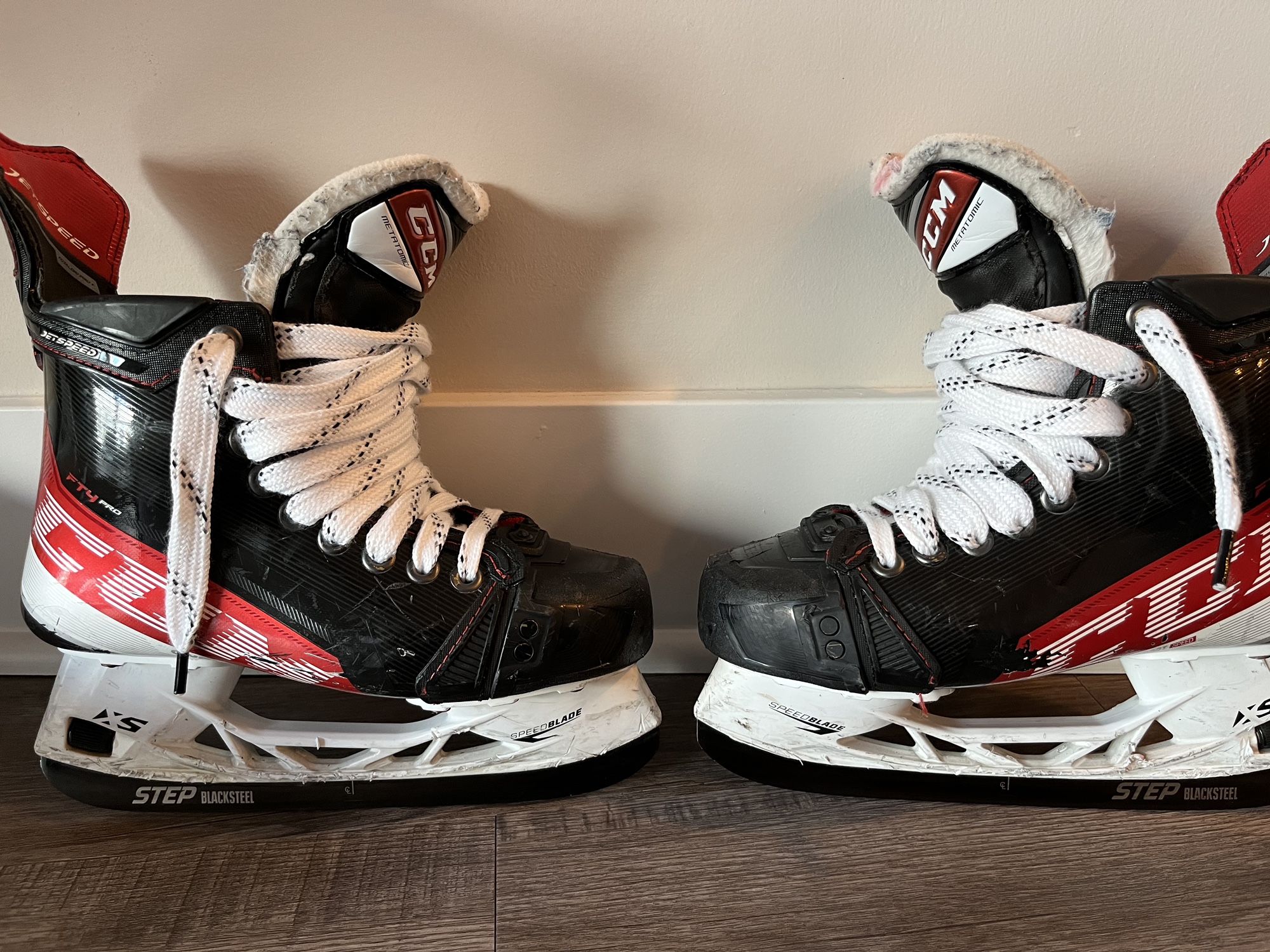 CCM Jetspeed FT4 Pro hockey skates - size 4 regular fit | SidelineSwap