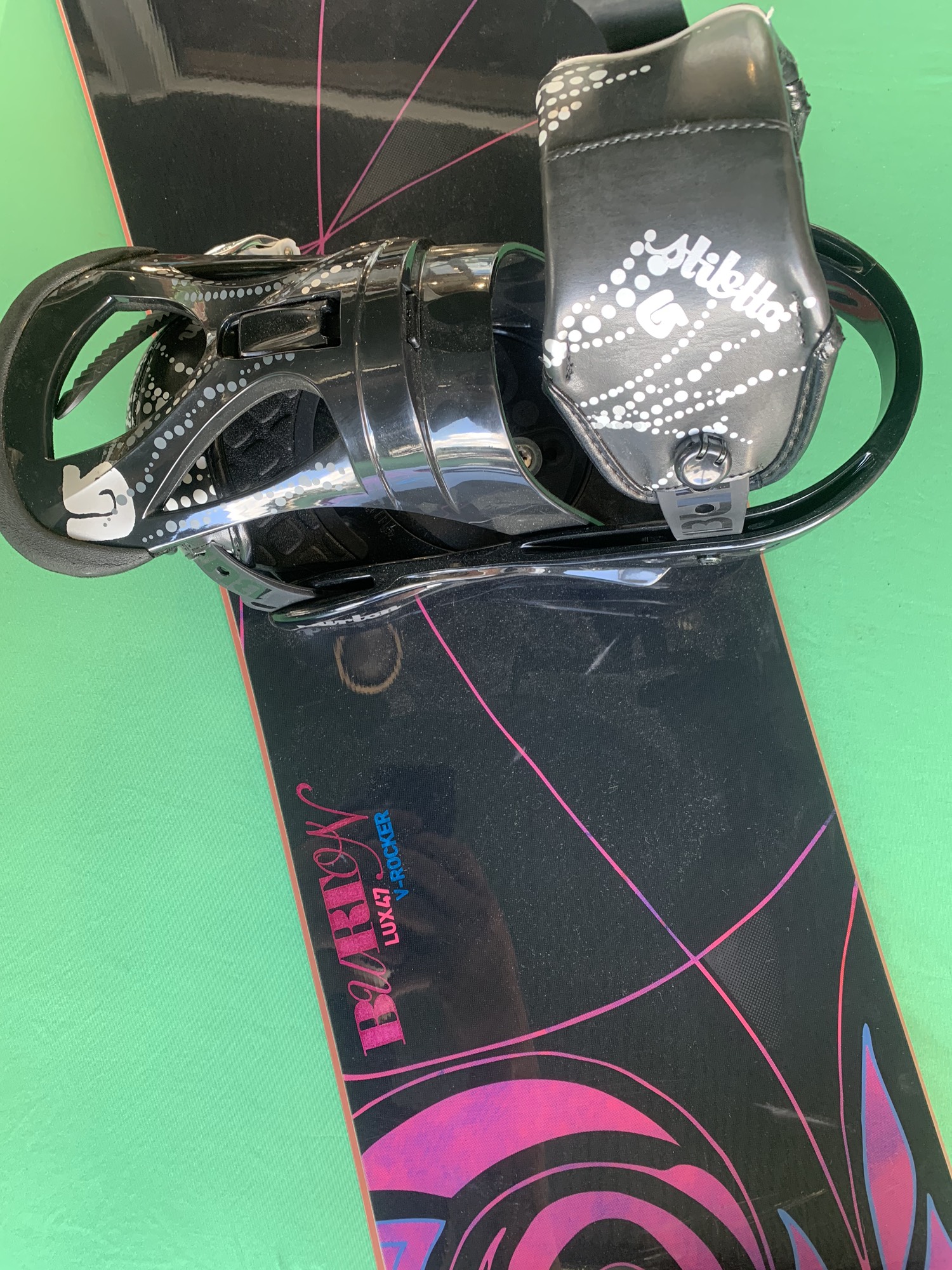 バートン BURTON LUX 147　中古 Used 147cm Burton Lux Snowboard W/Burton Stiletto Bindings (Large