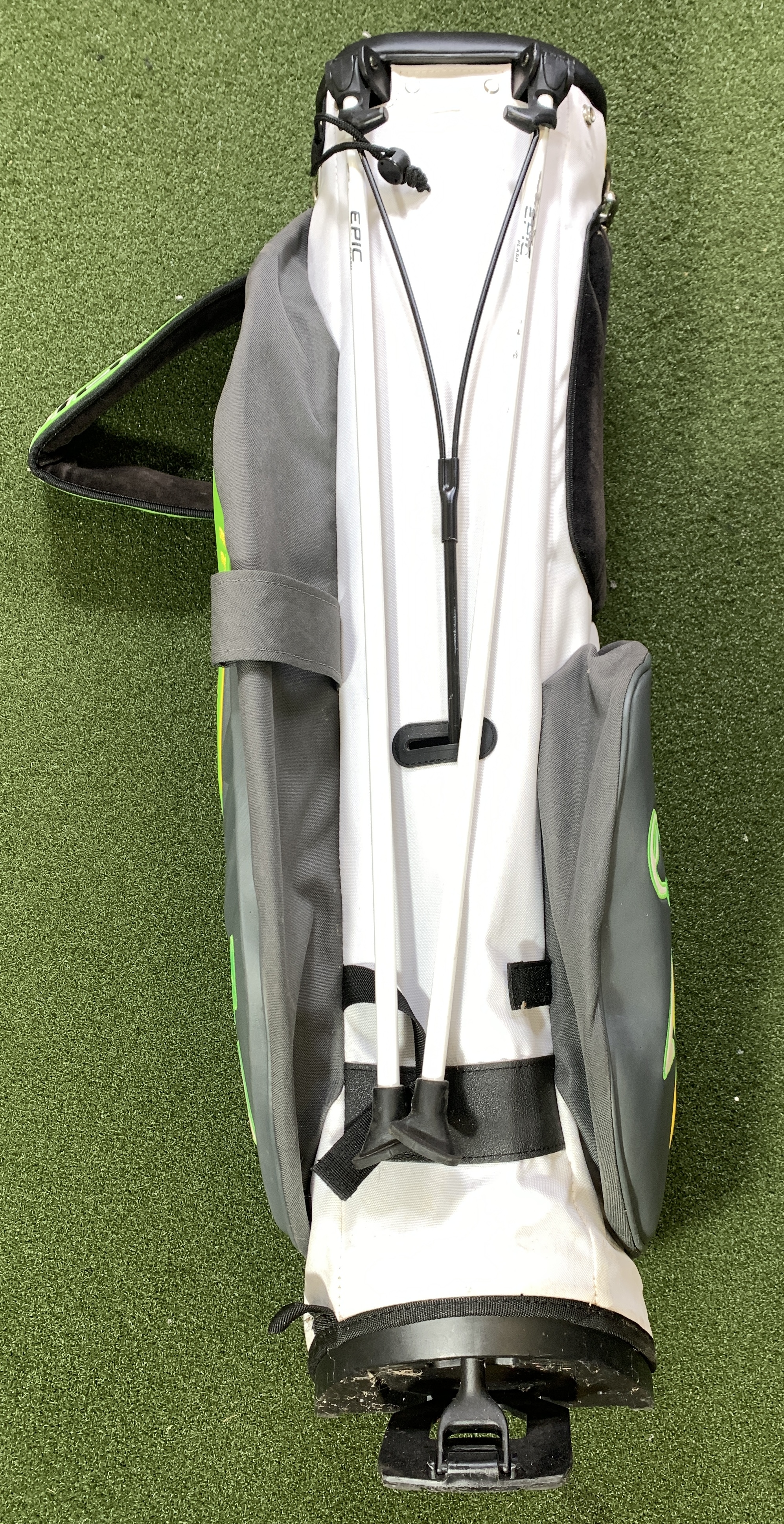 Callaway EPIC FLASH ゴルフバッグ メンズ！ Callaway Epic Flash Stand Bag Green 4-Way Divide Single Strap Golf