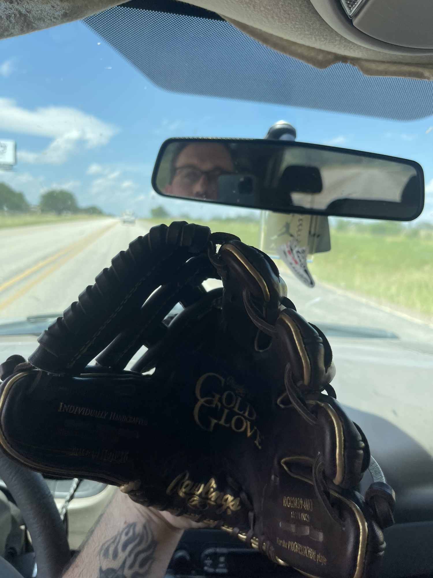 Right Hand Throw 12.75" Gold Glove Baseball Glove SidelineSwap