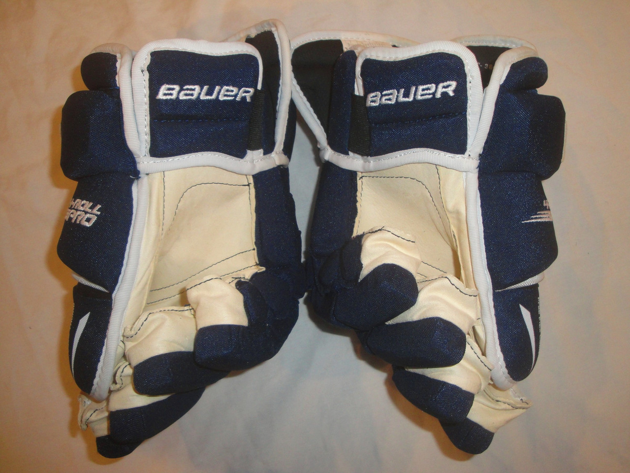 BAUER 4 ROLL PRO STOCK CUSTOM HOCKEY GLOVES 15" NAVY WHITE NEW (10051) SidelineSwap