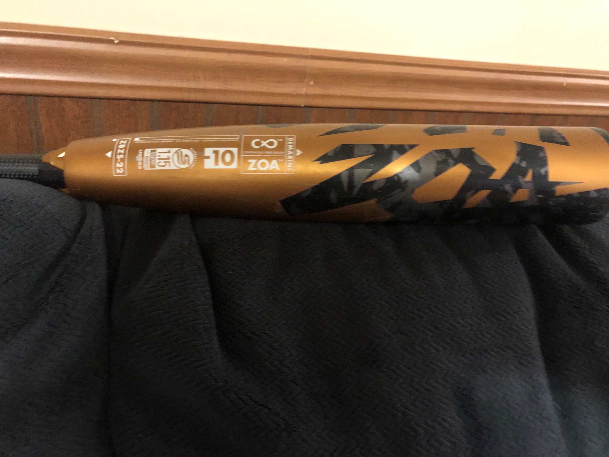 USSSA Certified Composite (10) 19 oz 29" Zoa Bat SidelineSwap