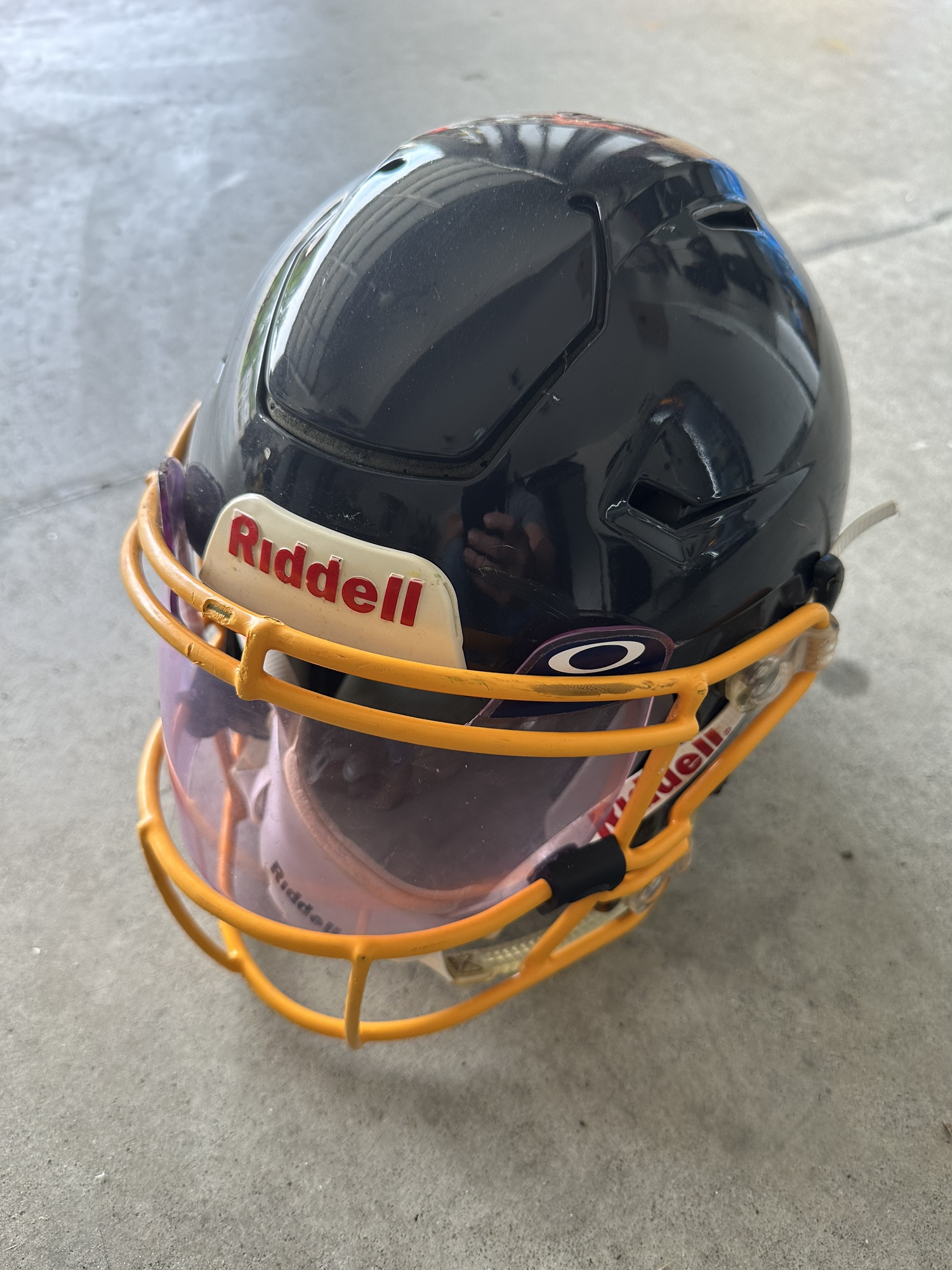 Used Medium Riddell SpeedFlex Helmet With Extra Chin Strap And Shoulder