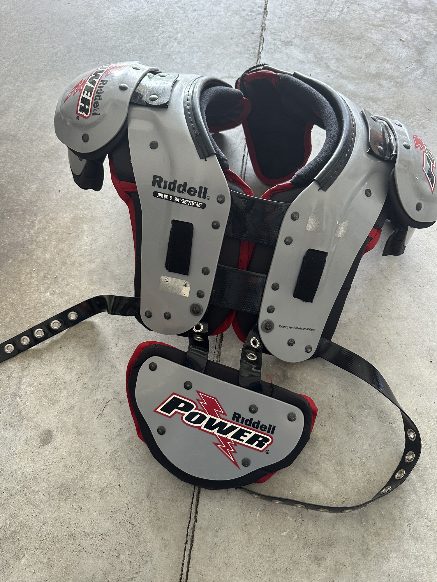 Used Medium Riddell SpeedFlex Helmet With Extra Chin Strap And Shoulder Pads SidelineSwap