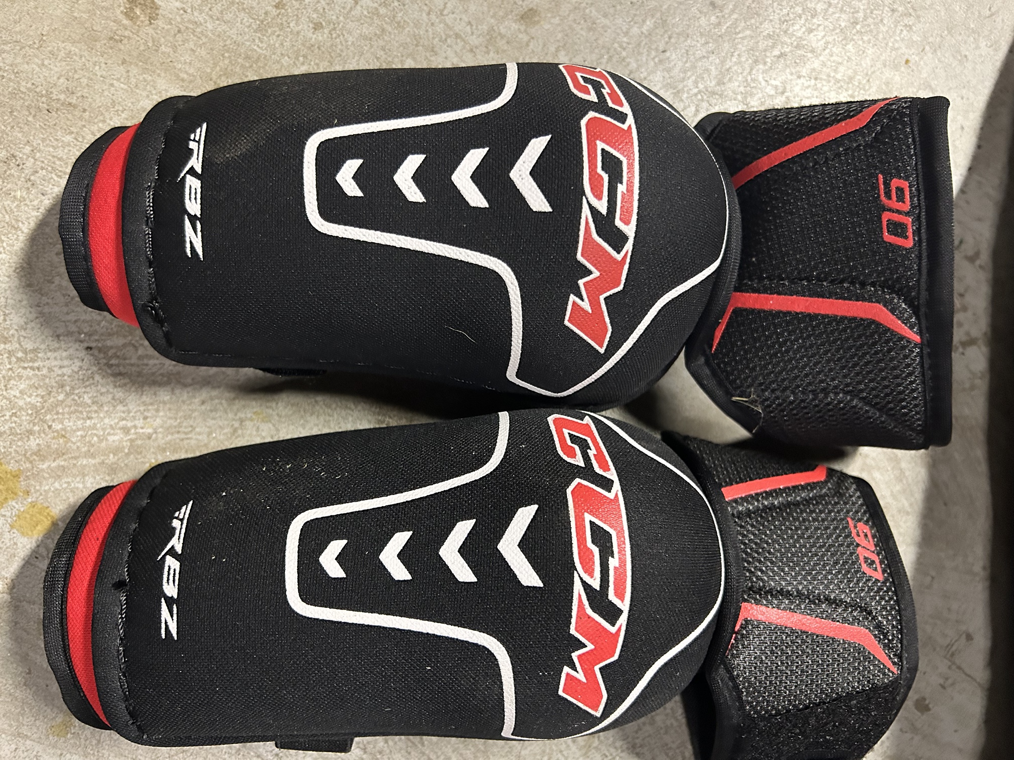 Used Large CCM RBZ 90 Elbow Pads SidelineSwap