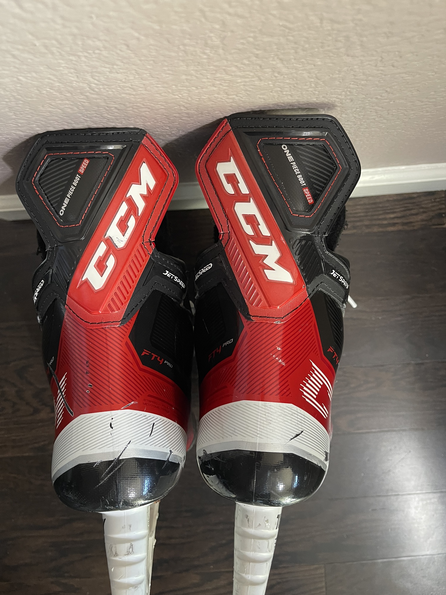 Used CCM Pro Stock Size 9.5 JetSpeed FT4 Pro Hockey Skates SidelineSwap