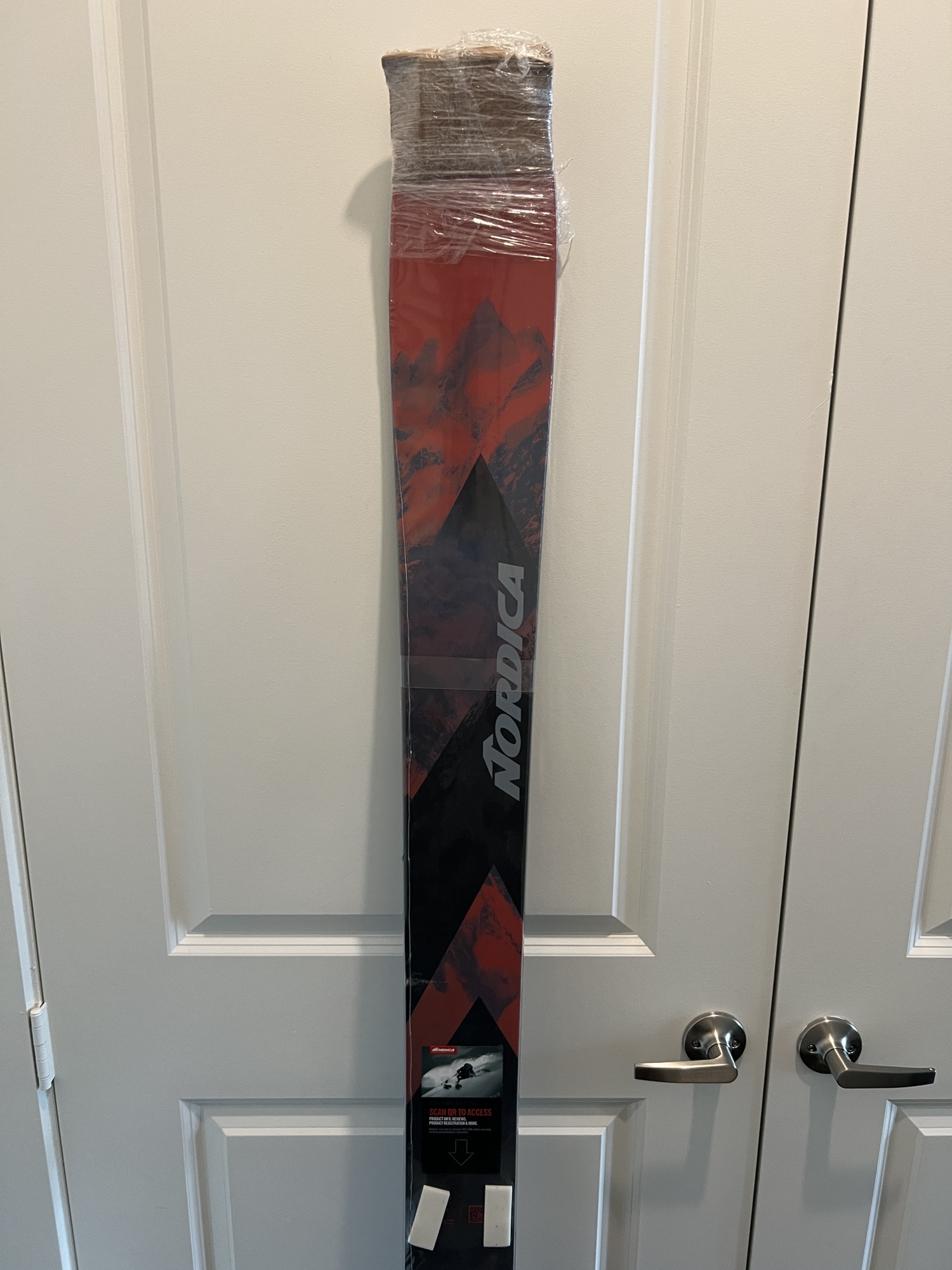 Nordica Enforcer 110 Free 185cm | SidelineSwap | Buy and Sell on
