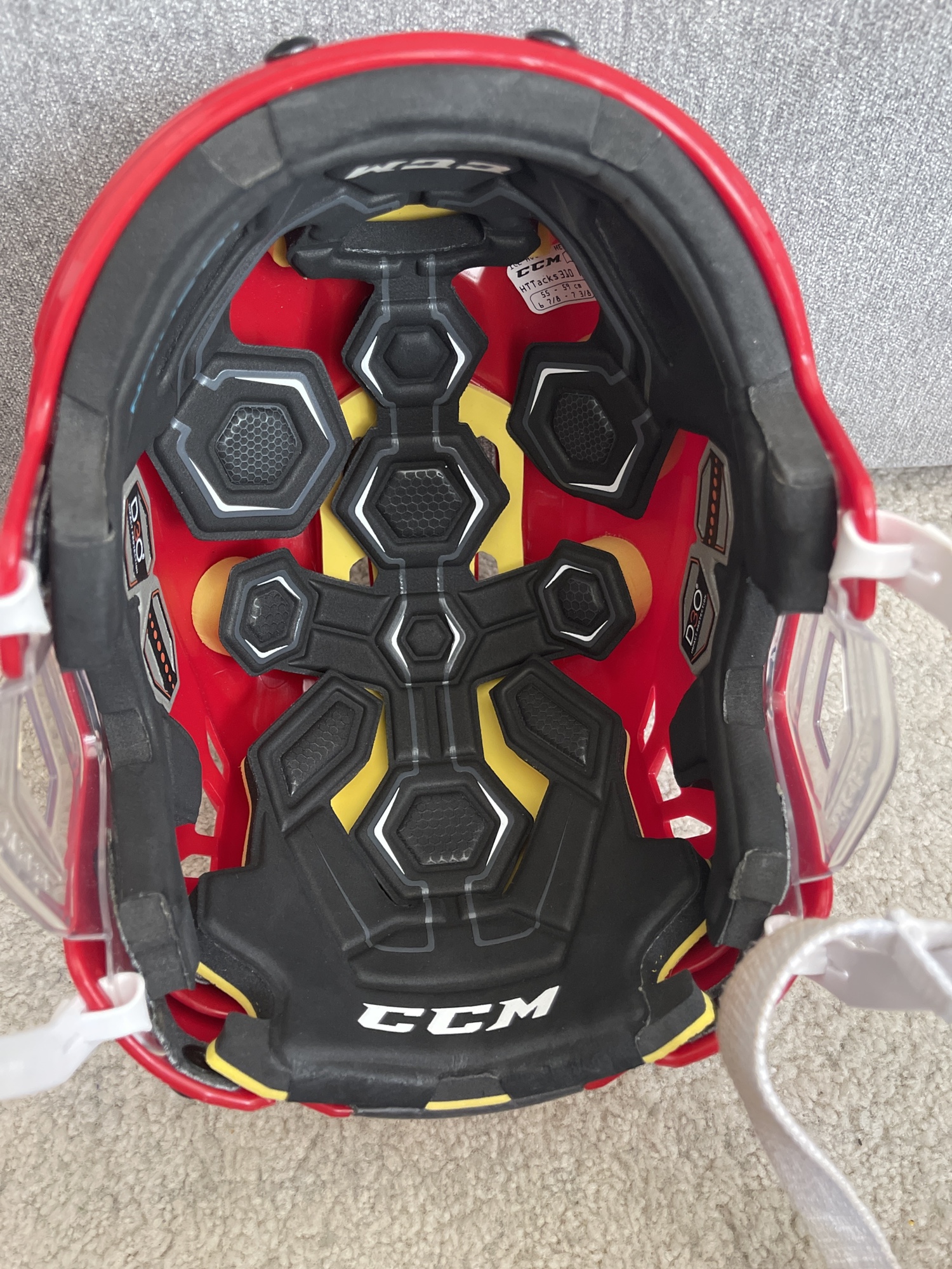 Red Medium CCM 310 Tacks Helmet SidelineSwap