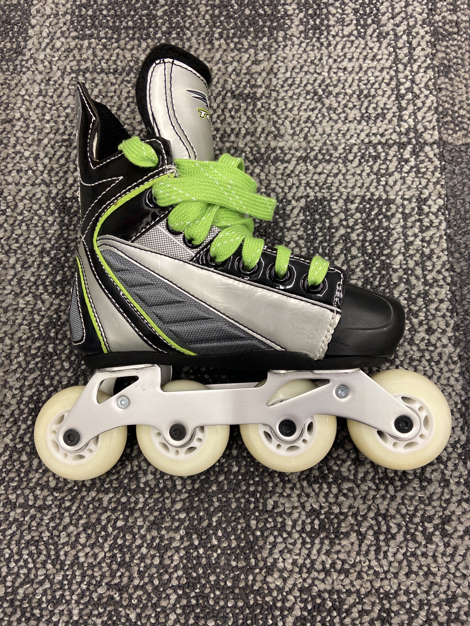 New Tour Size 11 ZT700 Inline Skates SidelineSwap