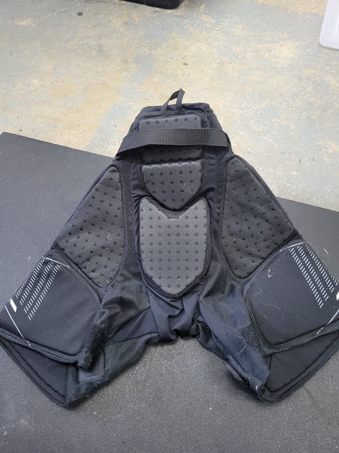 Used Mission Core Girdle Jr Sm Street Hockey Pants And Girdles