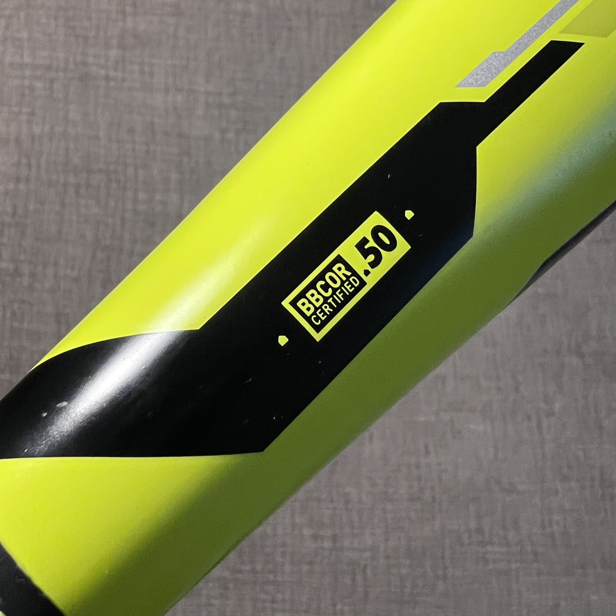 2018 Rawlings Quatro Glowstick 33/30 (3) BBCOR SidelineSwap
