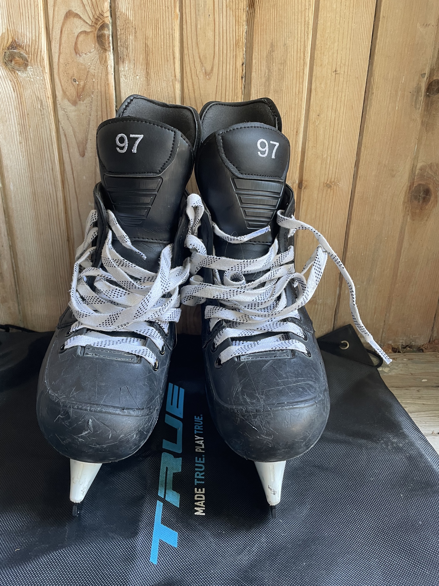 Used True Wide Width Pro Stock Size 7 Pro Custom Hockey Skates