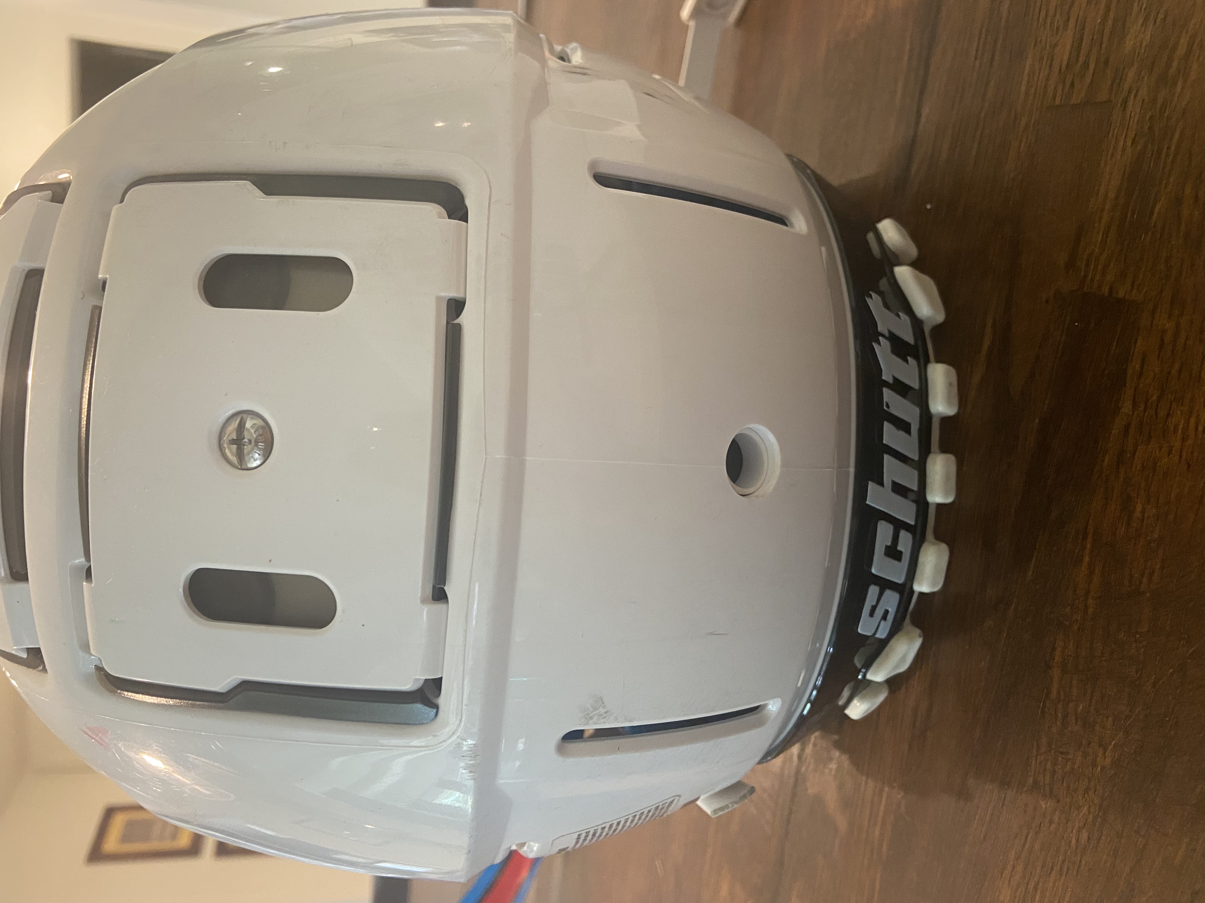 Schutt F7 LX1 Helmet 2022 with Face Mask and upgraded chin strap, Youth