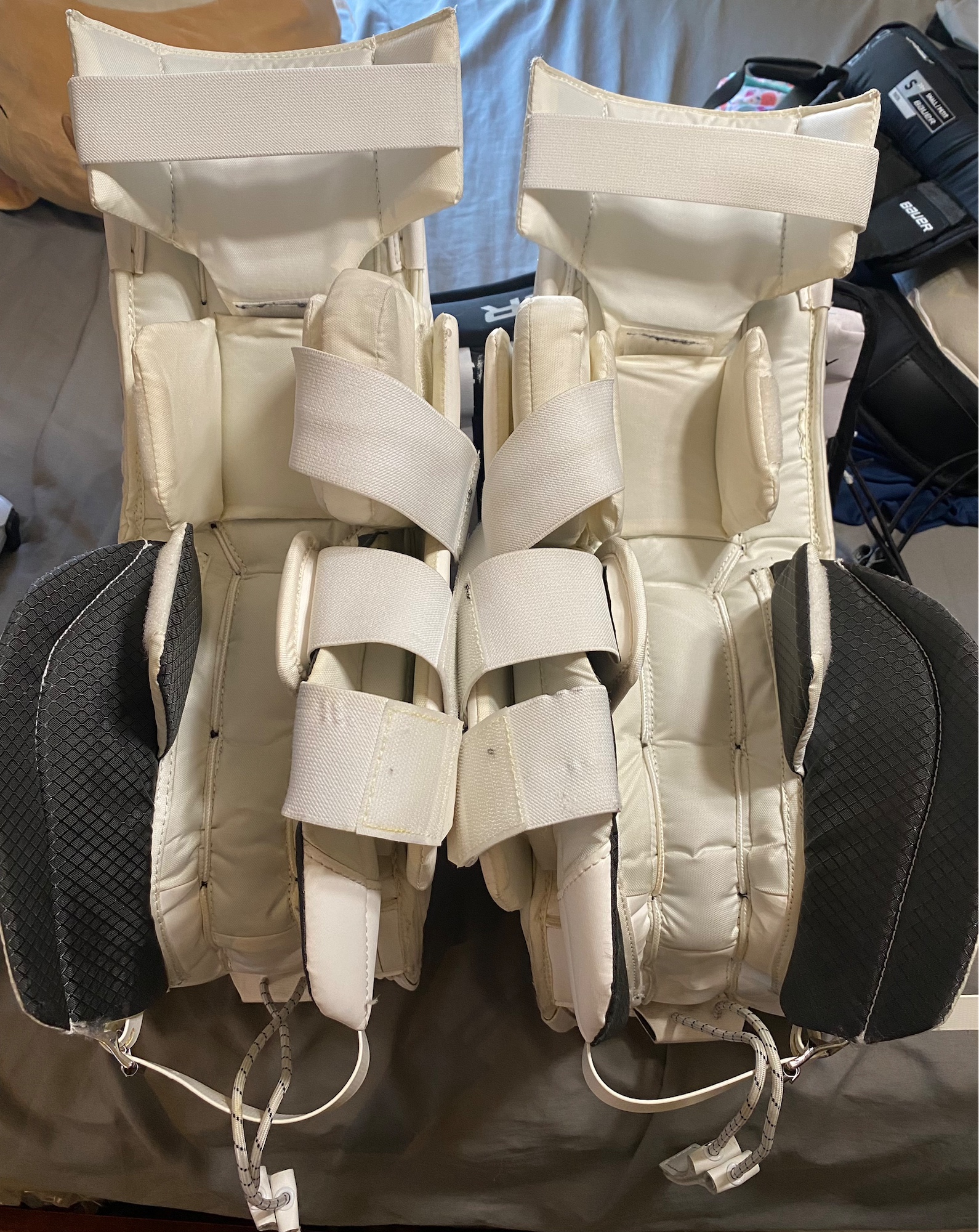 Used 20” CCM E4.5 Youth Goalie Leg Pads SidelineSwap