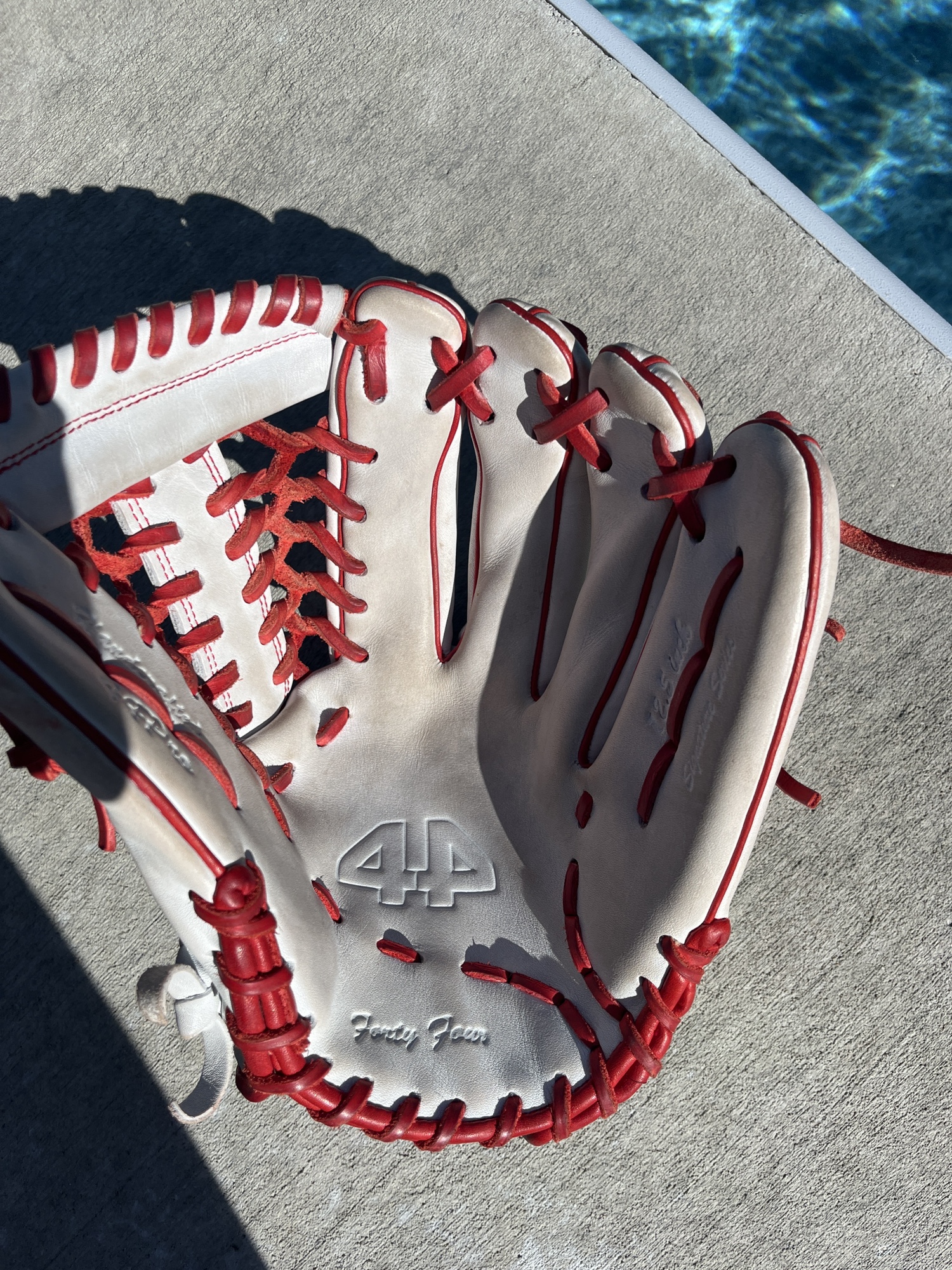 Custom Baseball & Softball Gloves & Bats | 44 Pro